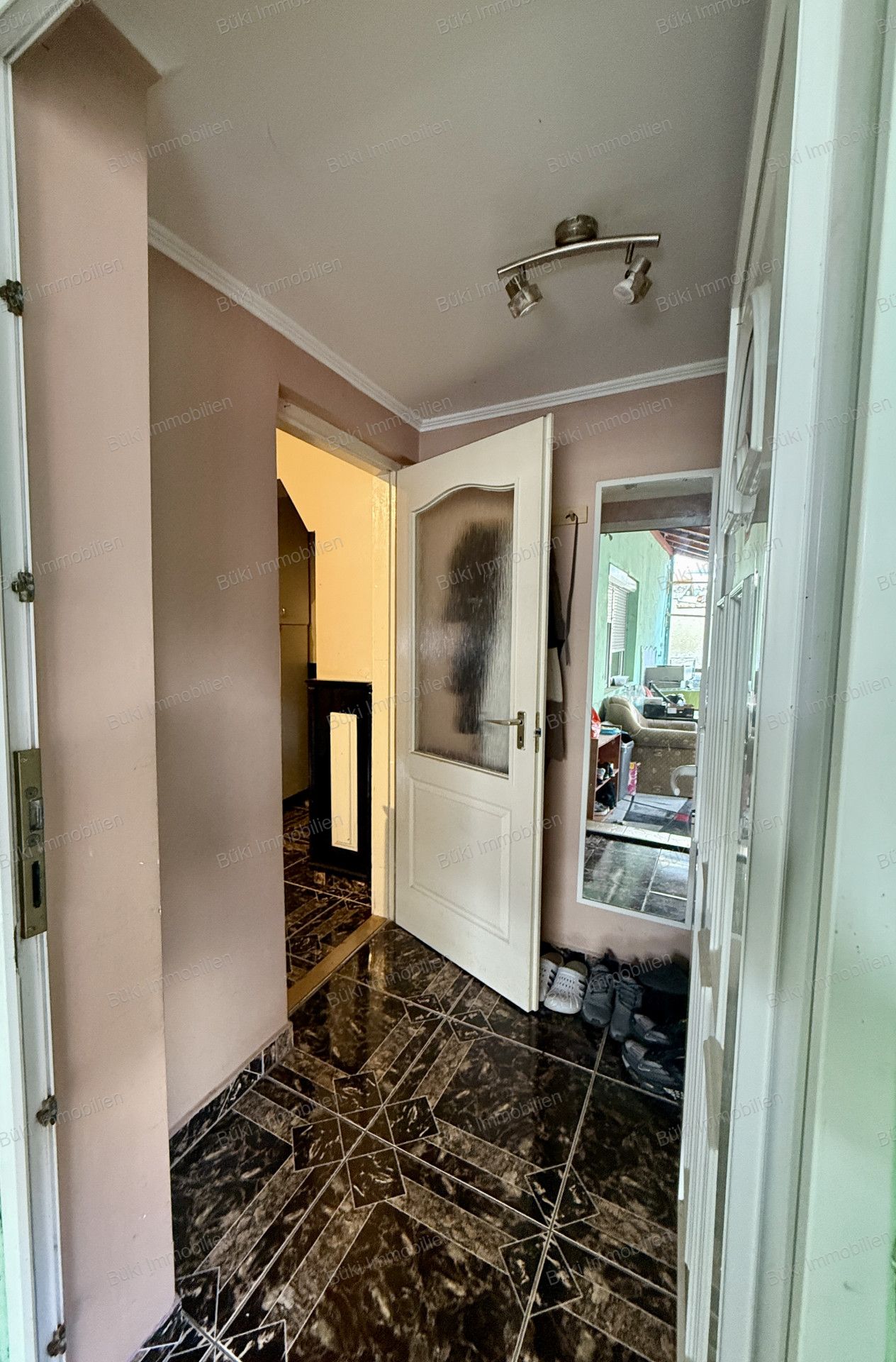 A fájl már létezik a célhelyen: import/kepek/vizjeles_5703093.jpg
For sale Condominium Sátoraljaújhely  241 m<sup>2</sup> 58.99 millió Ft