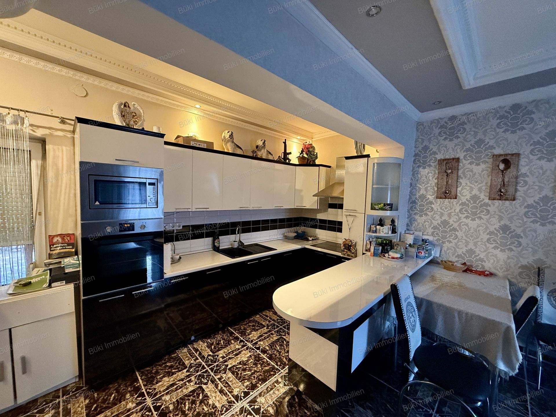 A fájl már létezik a célhelyen: import/kepek/vizjeles_5703099.jpg
For sale Condominium Sátoraljaújhely  241 m<sup>2</sup> 58.99 millió Ft