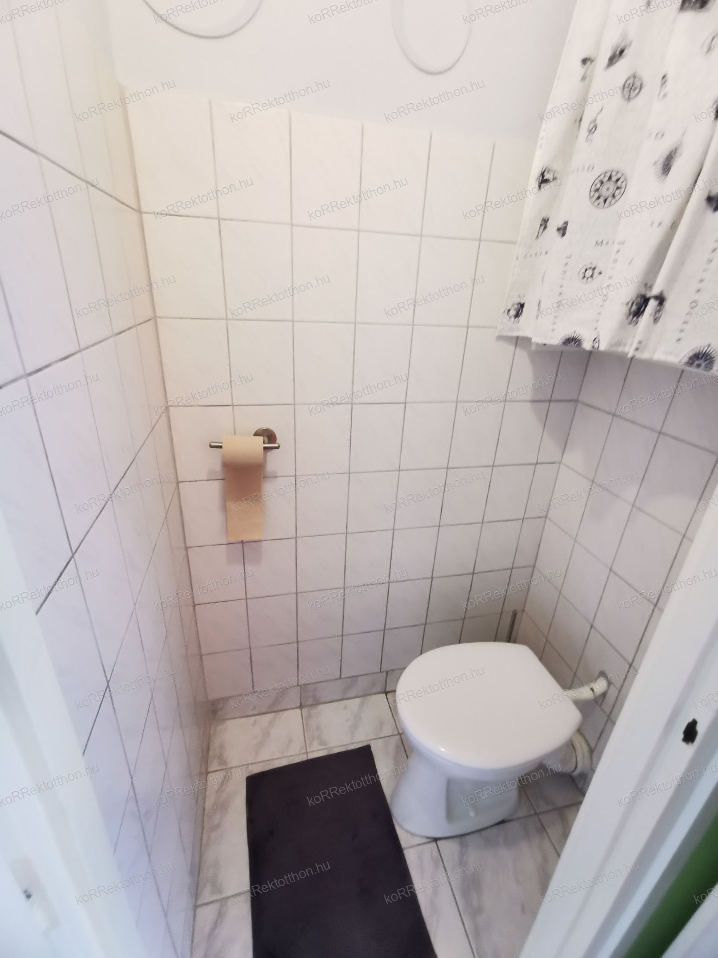 A fájl már létezik a célhelyen: import/kepek/vizjeles_5705232.jpg
Eladó Téglalakás Jászberény  95 m<sup>2</sup> 43.99 millió Ft