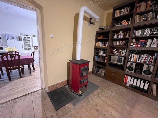 A fájl már létezik a célhelyen: import/kepek/vizjeles_5705898.jpg
Eladó Családi ház Kakucs  78 m<sup>2</sup> 32.4 millió Ft