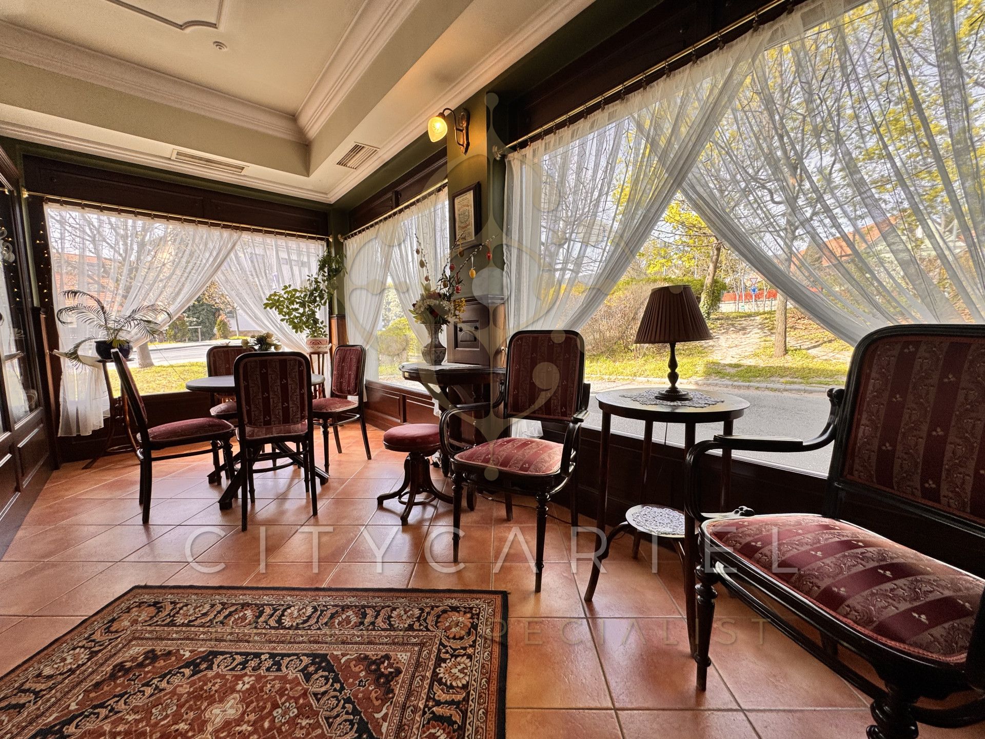 A fájl már létezik a célhelyen: import/kepek/vizjeles_5708220.jpg
For sale Hotel, guesthouse Budaörs  947 m<sup>2</sup> 799 millió Ft