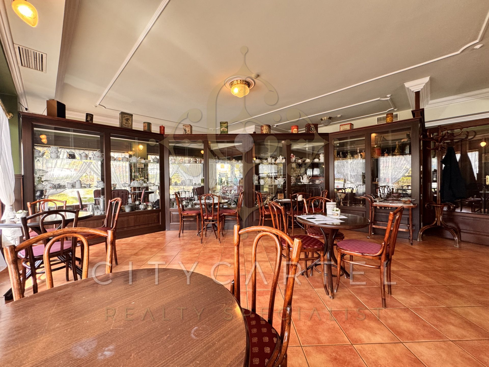 A fájl már létezik a célhelyen: import/kepek/vizjeles_5708223.jpg
For sale Hotel, guesthouse Budaörs  947 m<sup>2</sup> 799 millió Ft