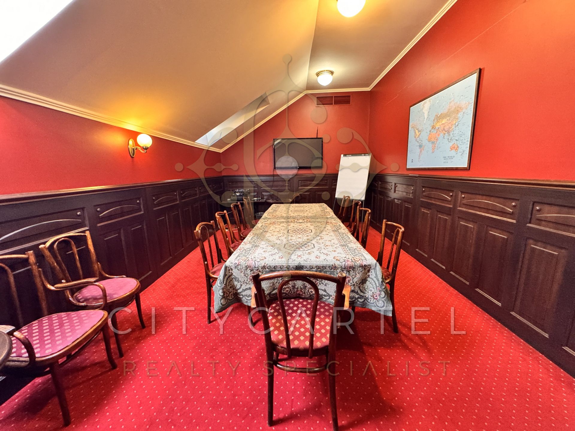 A fájl már létezik a célhelyen: import/kepek/vizjeles_5708233.jpg
For sale Hotel, guesthouse Budaörs  947 m<sup>2</sup> 799 millió Ft