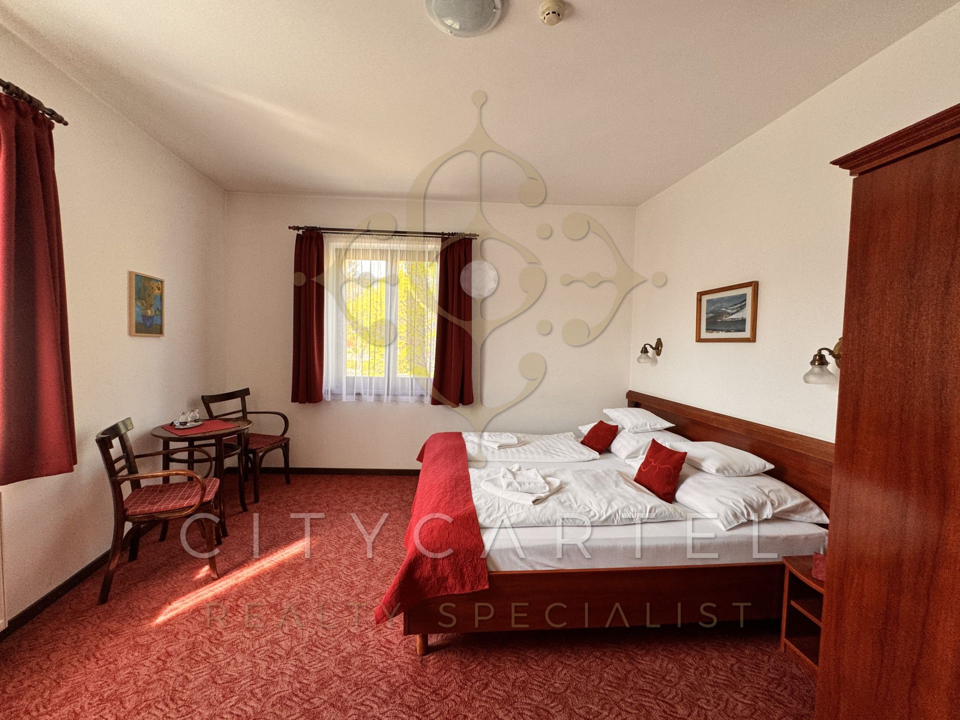 A fájl már létezik a célhelyen: import/kepek/vizjeles_5708235.jpg
For sale Hotel, guesthouse Budaörs  947 m<sup>2</sup> 799 millió Ft