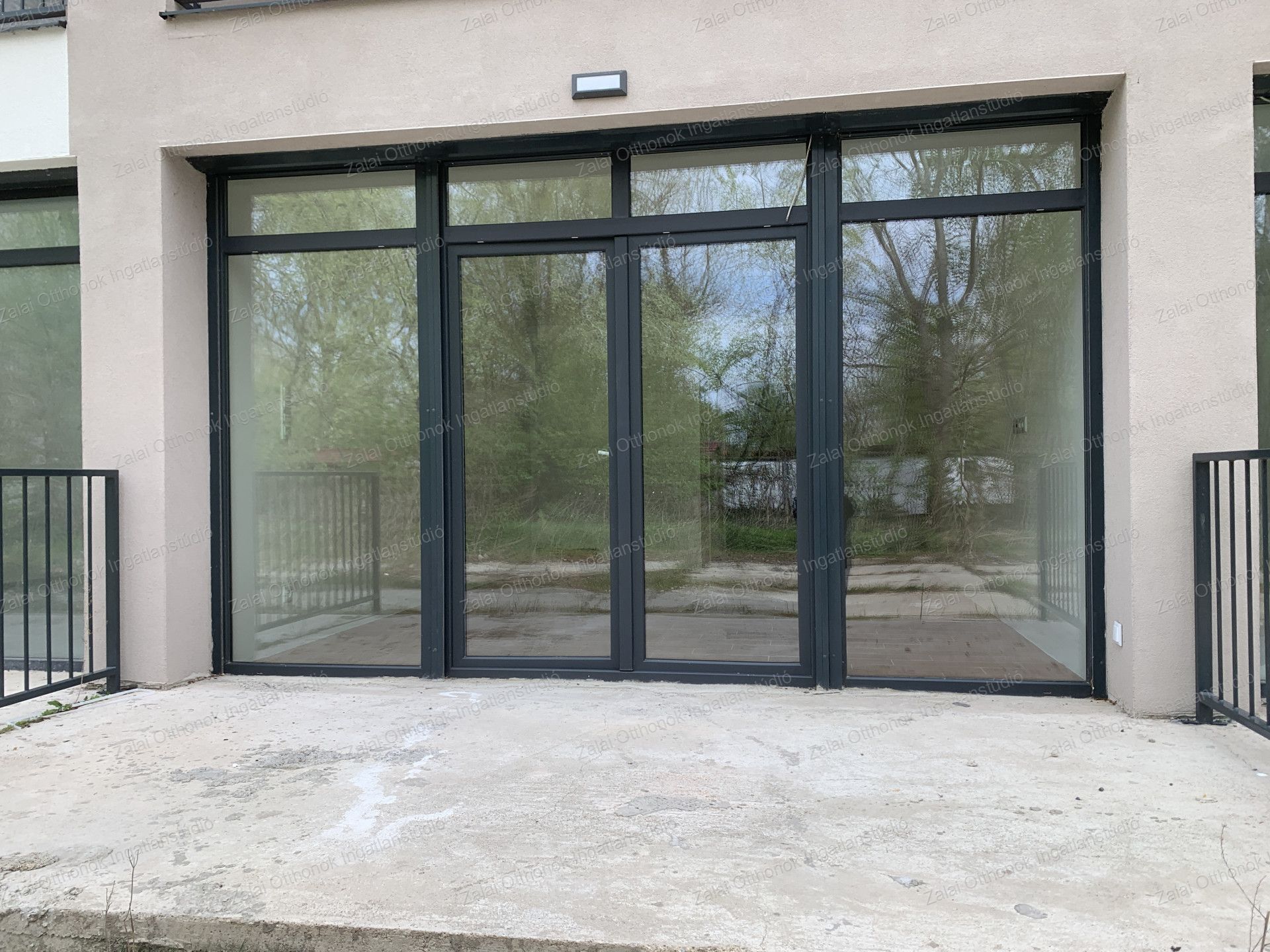 A fájl már létezik a célhelyen: import/kepek/vizjeles_5710530.jpg
For sale recreational home, summer house Balatonberény  32 m<sup>2</sup> 44.5 millió Ft
