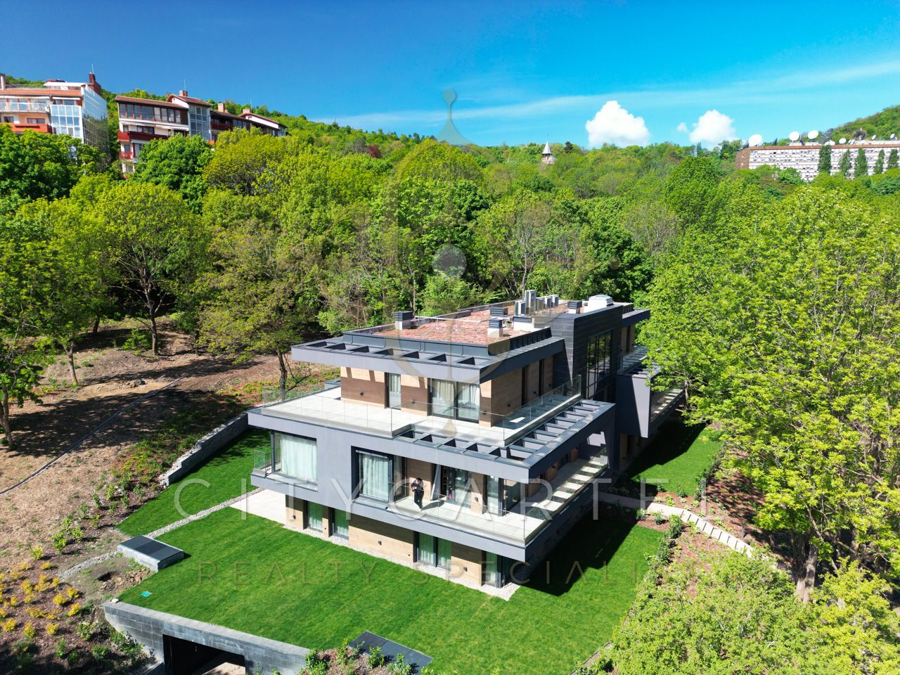 A fájl már létezik a célhelyen: import/kepek/vizjeles_5711213.jpg
For sale flat Budapest, II. kerület  137 m<sup>2</sup> 470 millió Ft