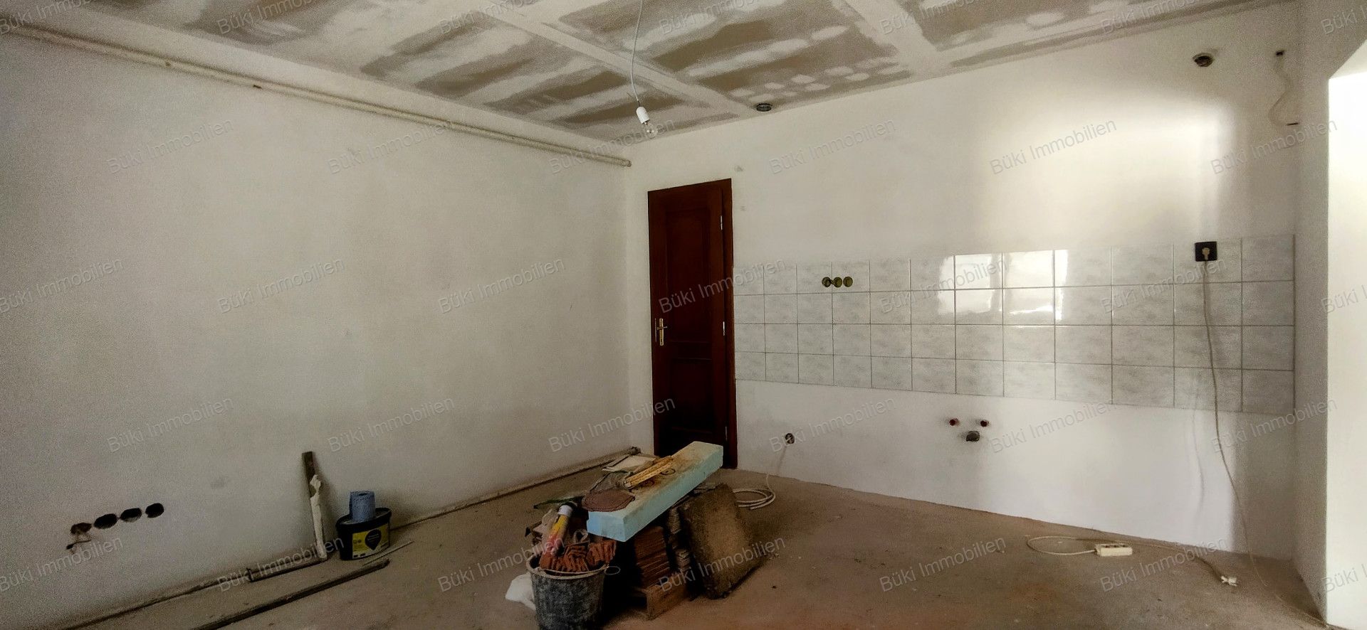A fájl már létezik a célhelyen: import/kepek/vizjeles_5711317.jpg
For sale house Békés  350 m<sup>2</sup> 38.8 millió Ft