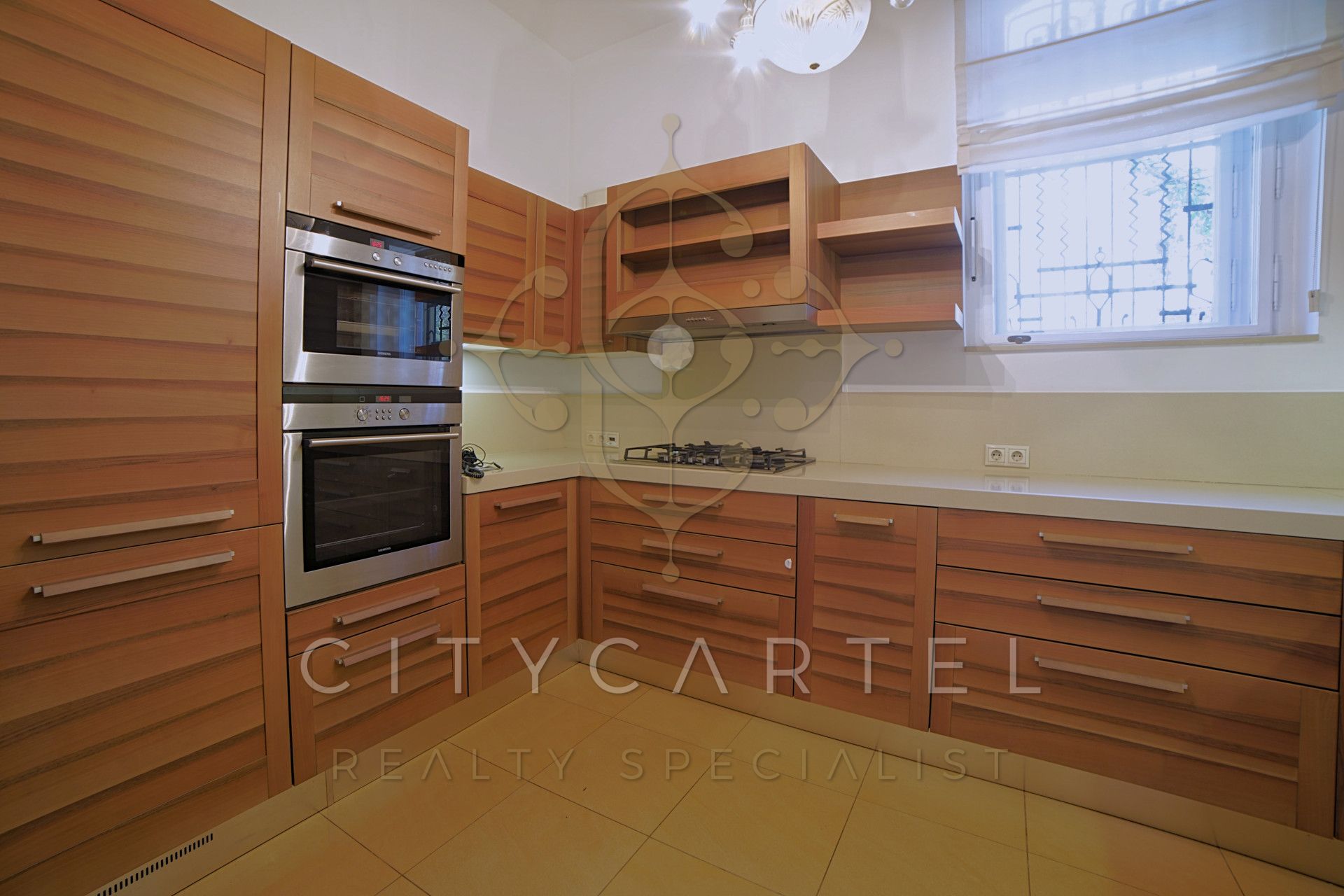 A fájl már létezik a célhelyen: import/kepek/vizjeles_5712868.jpg
Eladó Családi ház Budapest, XII. kerület  300 m<sup>2</sup> 7000 EUR