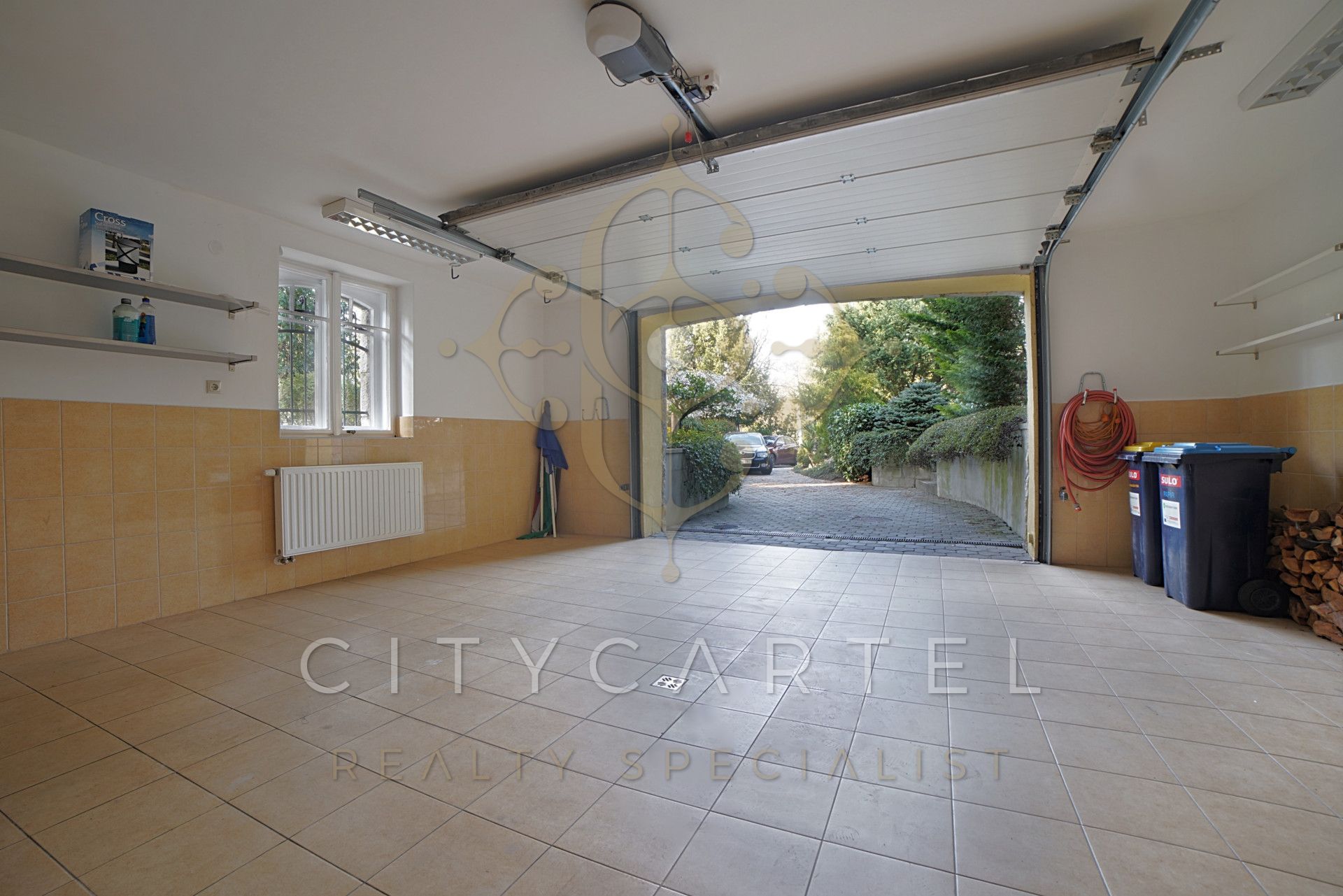 A fájl már létezik a célhelyen: import/kepek/vizjeles_5712880.jpg
Eladó Családi ház Budapest, XII. kerület  300 m<sup>2</sup> 7000 EUR