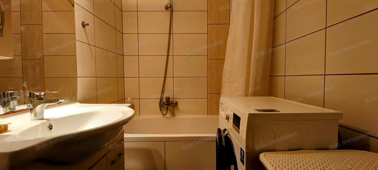 A fájl már létezik a célhelyen: import/kepek/vizjeles_5716804.jpg
Eladó Panellakás Békéscsaba  48 m<sup>2</sup> 30.8 millió Ft