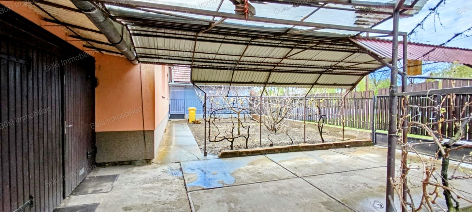 A fájl már létezik a célhelyen: import/kepek/vizjeles_5718586.jpg
For sale house Gyula  140 m<sup>2</sup> 66.5 millió Ft