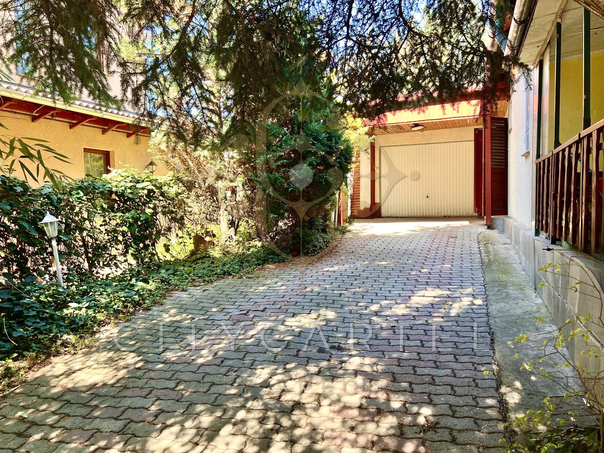 A fájl már létezik a célhelyen: import/kepek/vizjeles_5718618.jpg
For sale house Diósd  107 m<sup>2</sup> 79.9 millió Ft