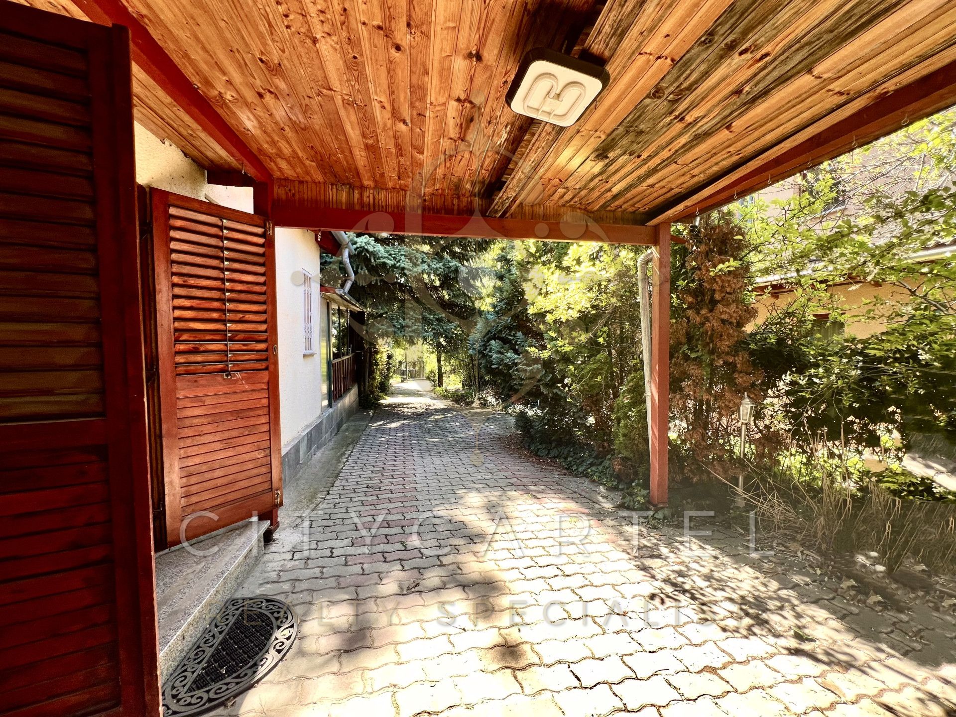 A fájl már létezik a célhelyen: import/kepek/vizjeles_5718619.jpg
For sale house Diósd  107 m<sup>2</sup> 79.9 millió Ft