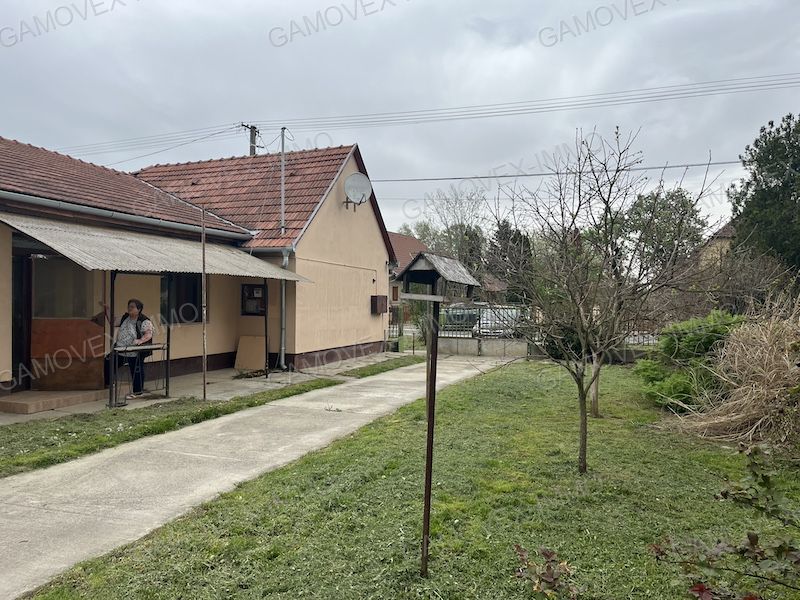 A fájl már létezik a célhelyen: import/kepek/vizjeles_5724591.jpg
Eladó Családi ház Nagybajom  114 m<sup>2</sup> 22.5 millió Ft