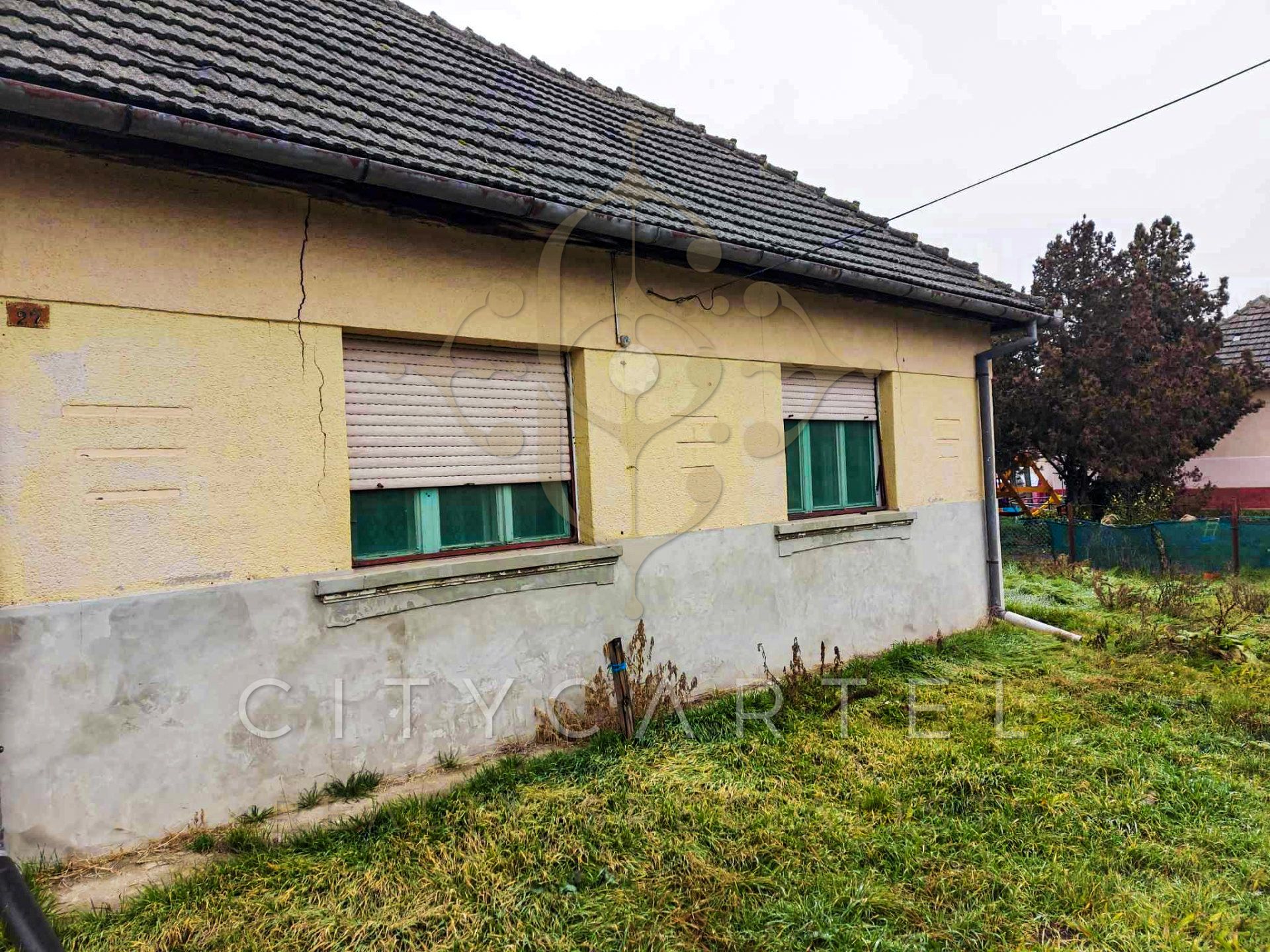 A fájl már létezik a célhelyen: import/kepek/vizjeles_5726854.jpg
Eladó Családi ház Nagykarácsony  106 m<sup>2</sup> 13 millió Ft