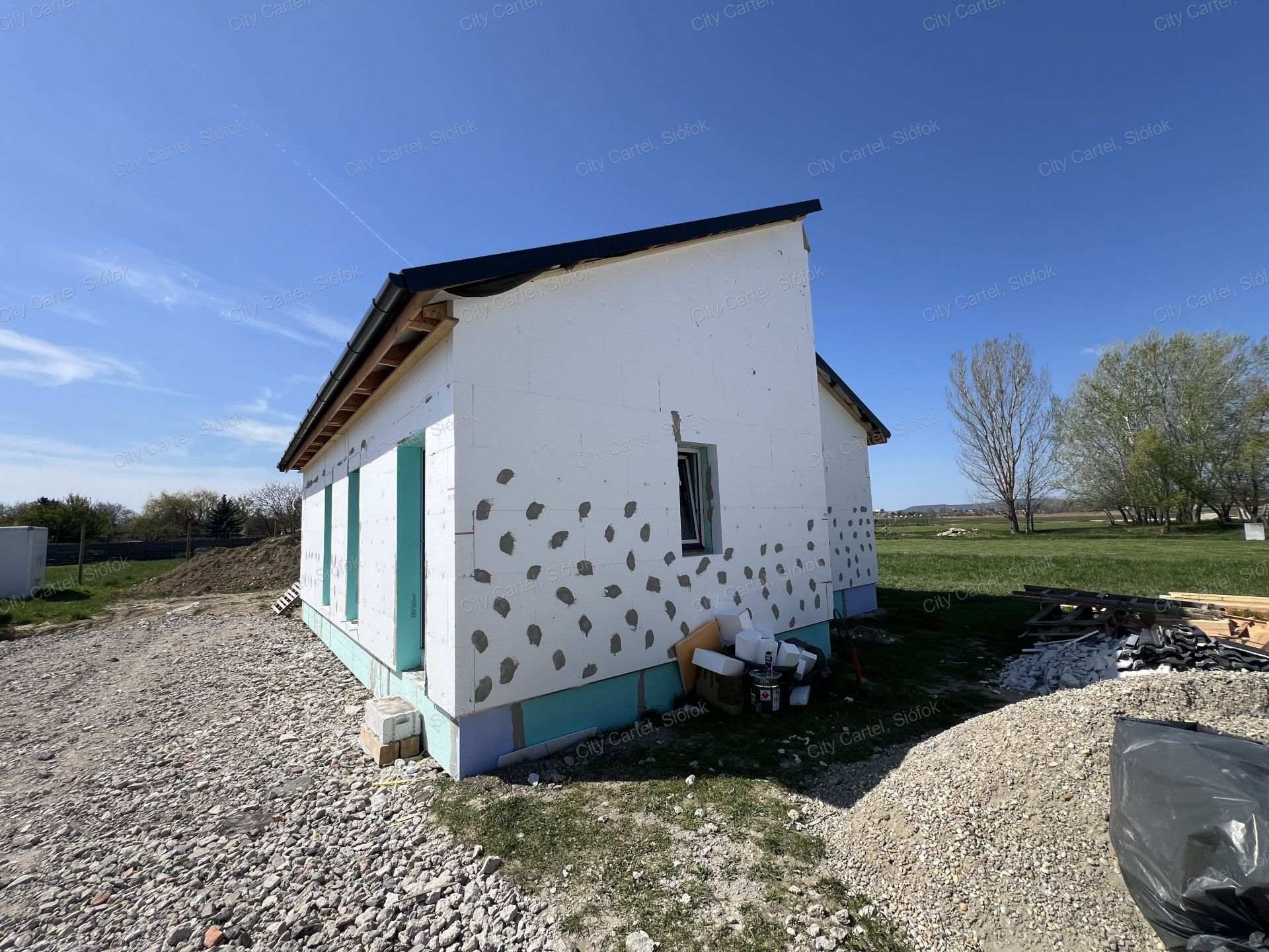 A fájl már létezik a célhelyen: import/kepek/vizjeles_5735570.jpg
Eladó Családi ház Balatonlelle  88 m<sup>2</sup> 71.9 millió Ft