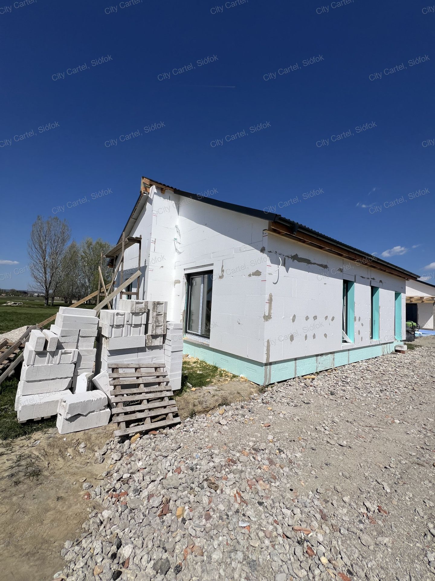 A fájl már létezik a célhelyen: import/kepek/vizjeles_5735571.jpg
Eladó Családi ház Balatonlelle  88 m<sup>2</sup> 71.9 millió Ft