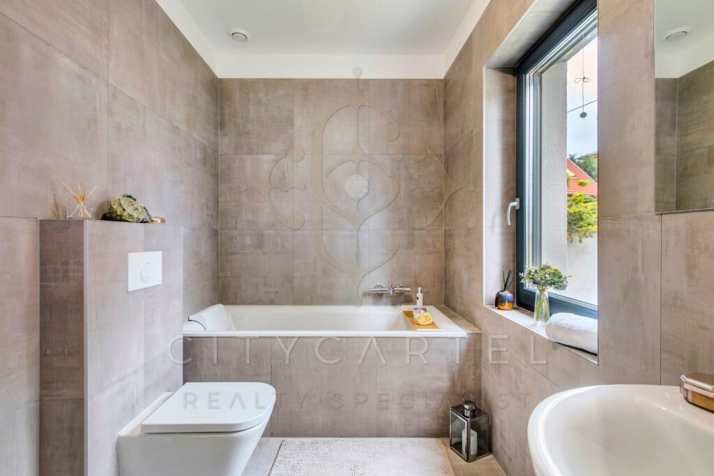 A fájl már létezik a célhelyen: import/kepek/vizjeles_5736116.jpg
For sale house Szentendre  150 m<sup>2</sup> 295 millió Ft
