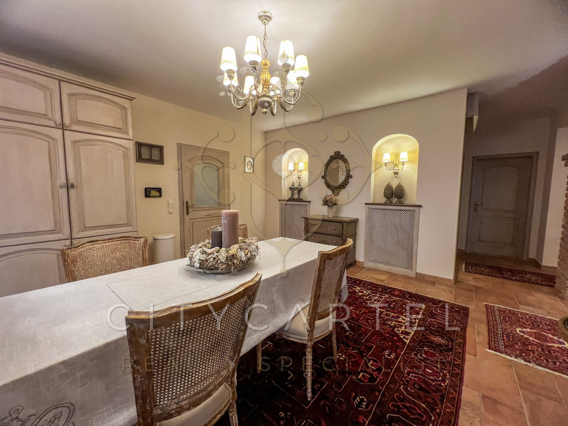 A fájl már létezik a célhelyen: import/kepek/vizjeles_5738329.jpg
For sale house Érd  250 m<sup>2</sup> 289 millió Ft