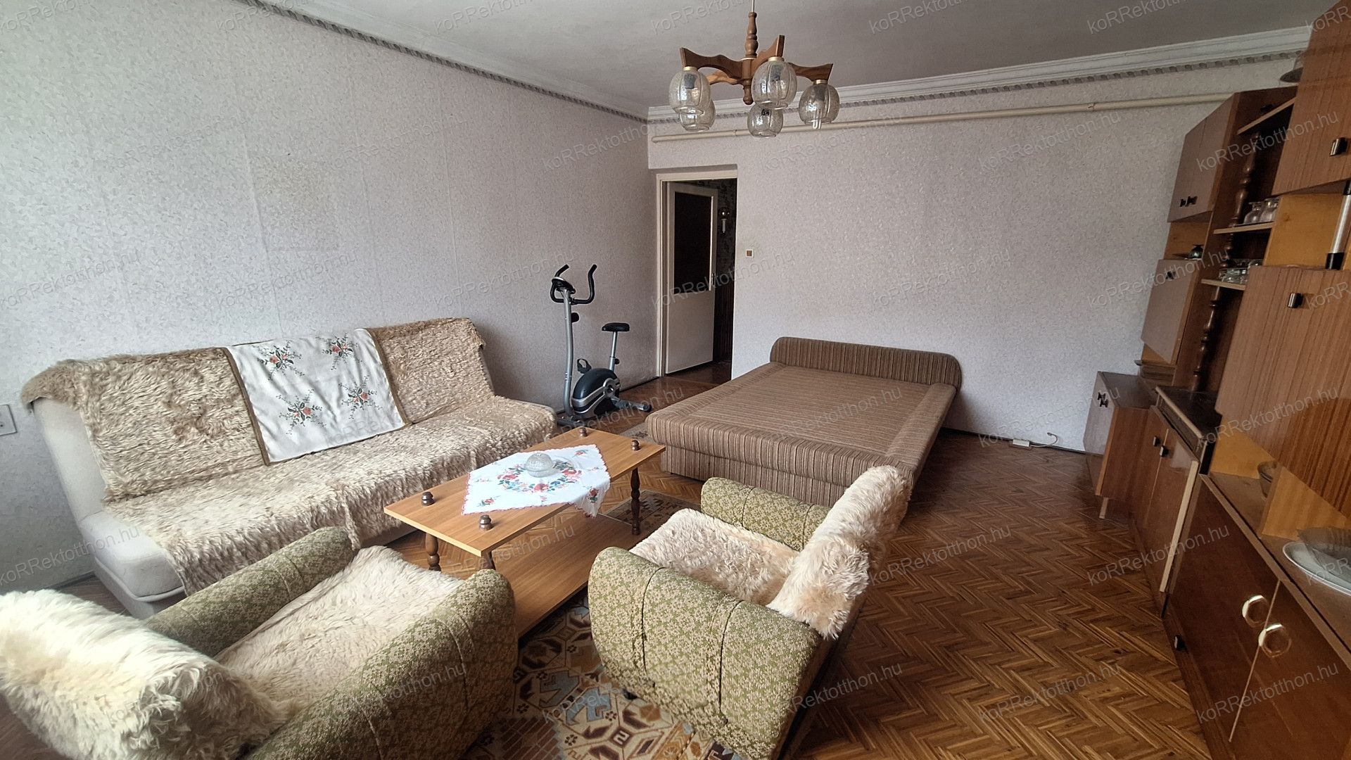 A fájl már létezik a célhelyen: import/kepek/vizjeles_5739435.jpg
Eladó Családi ház Jászberény  110 m<sup>2</sup> 36.99 millió Ft