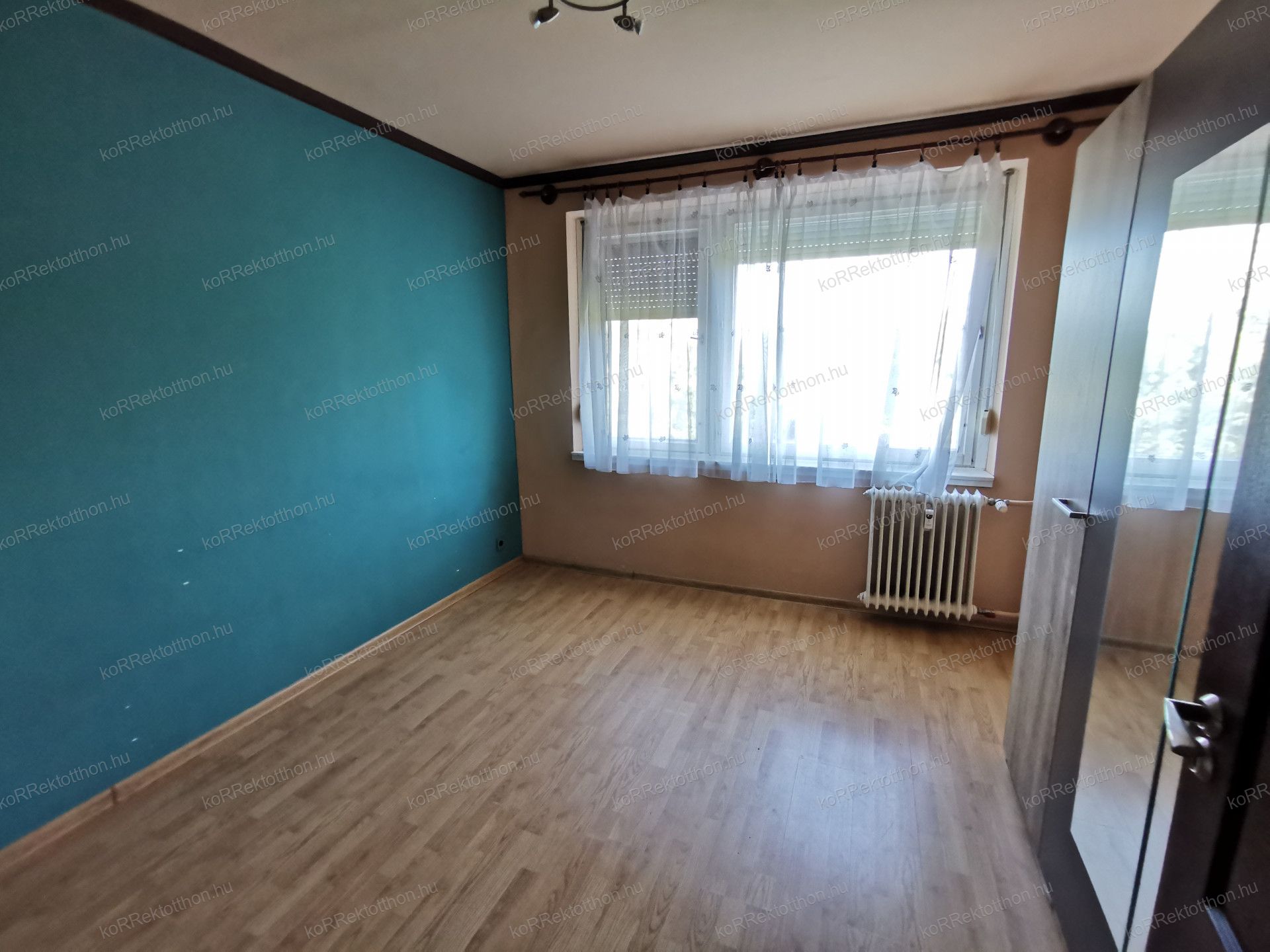 A fájl már létezik a célhelyen: import/kepek/vizjeles_5740747.jpg
Eladó Panellakás Jászberény  69 m<sup>2</sup> 37.9 millió Ft