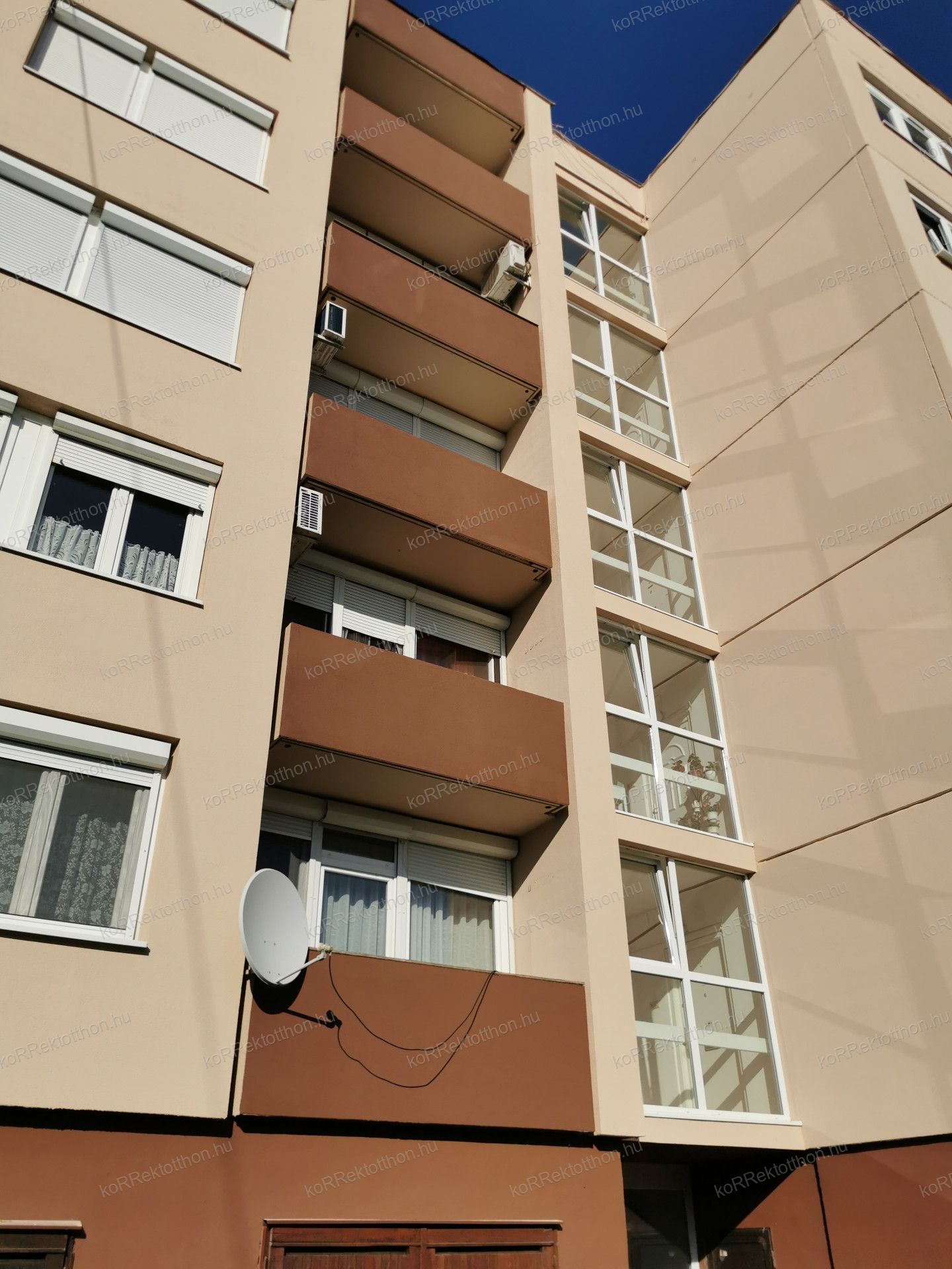 A fájl már létezik a célhelyen: import/kepek/vizjeles_5740755.jpg
Eladó Panellakás Jászberény  69 m<sup>2</sup> 37.9 millió Ft