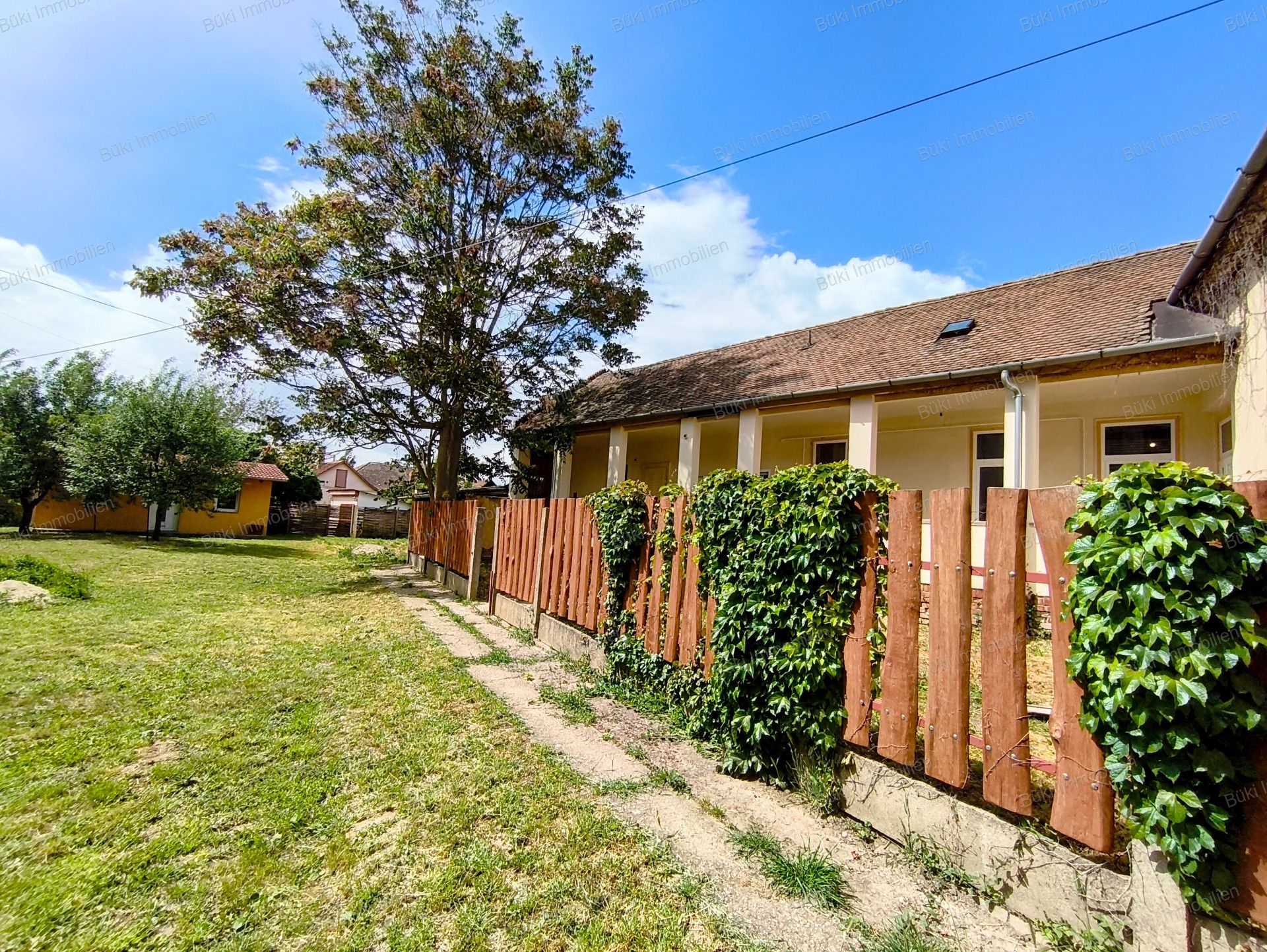 A fájl már létezik a célhelyen: import/kepek/vizjeles_5752643.jpg
For sale house Mezőberény  158 m<sup>2</sup> 29.7 millió Ft
