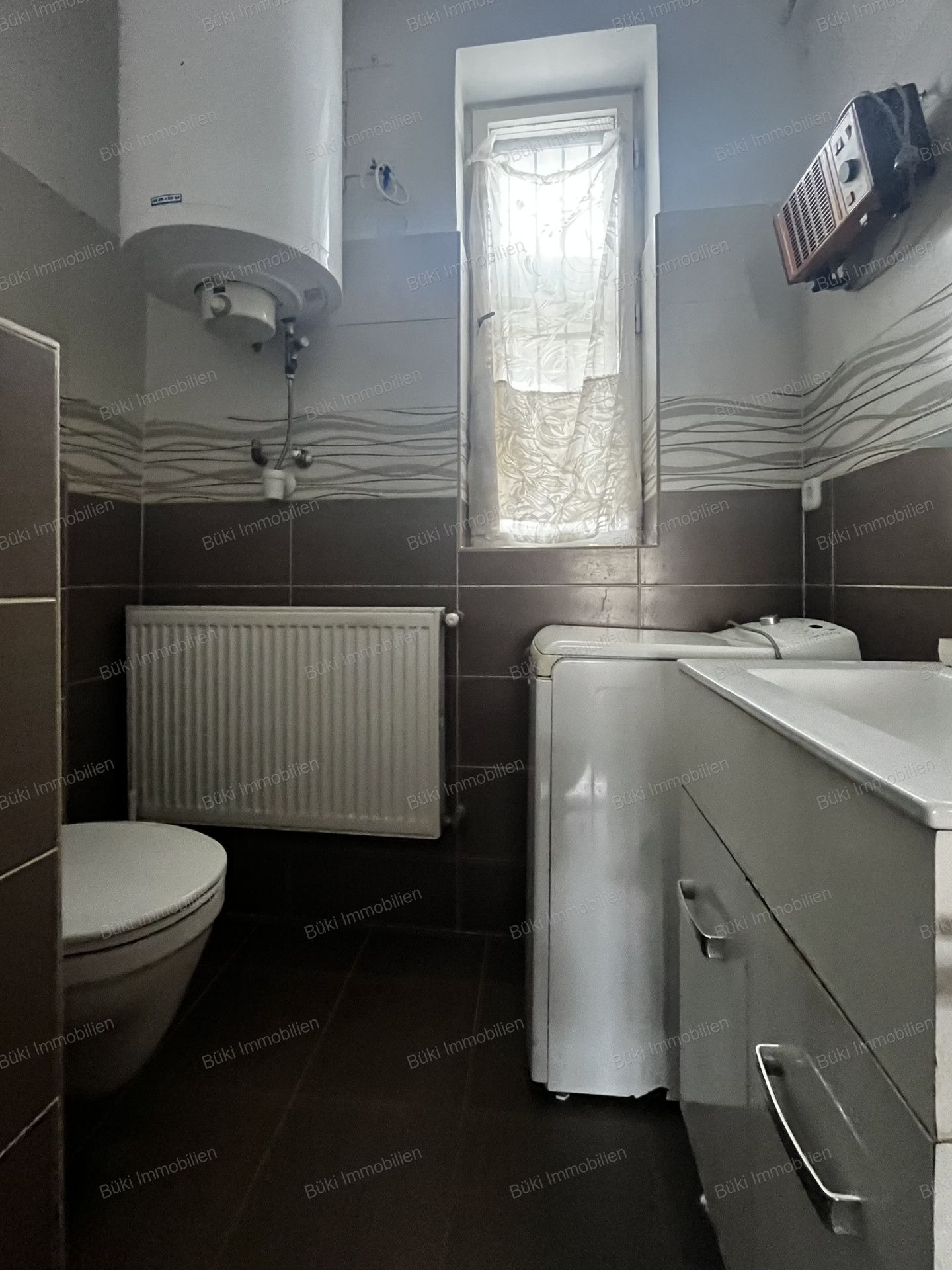 A fájl már létezik a célhelyen: import/kepek/vizjeles_5754445.jpg
For sale house Miskolc  75 m<sup>2</sup> 55 millió Ft