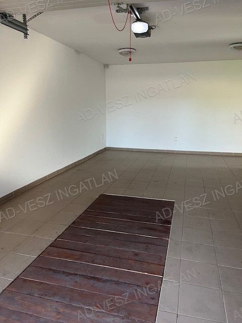 A fájl már létezik a célhelyen: import/kepek/vizjeles_5760166.jpg
Eladó Családi ház Újhartyán  122 m<sup>2</sup> 124.9 millió Ft