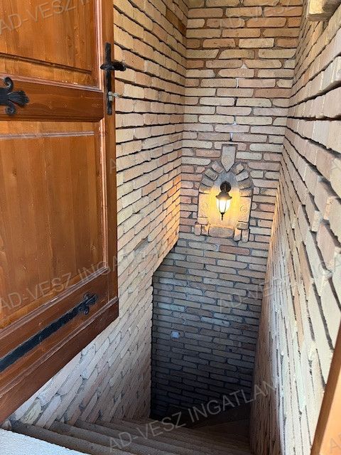 A fájl már létezik a célhelyen: import/kepek/vizjeles_5760167.jpg
Eladó Családi ház Újhartyán  122 m<sup>2</sup> 124.9 millió Ft