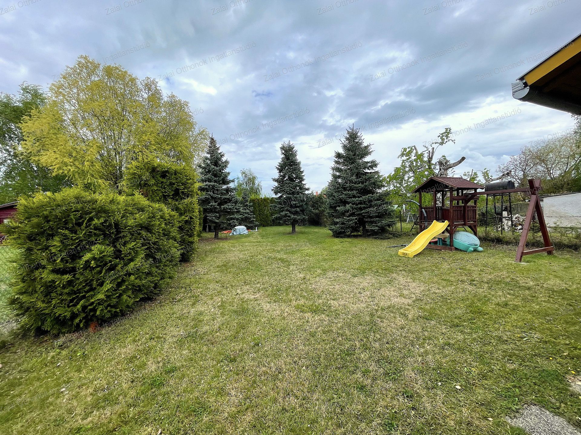 A fájl már létezik a célhelyen: import/kepek/vizjeles_5760643.jpg
For sale recreational home, summer house Balatonmáriafürdő  100 m<sup>2</sup> 61.9 millió Ft