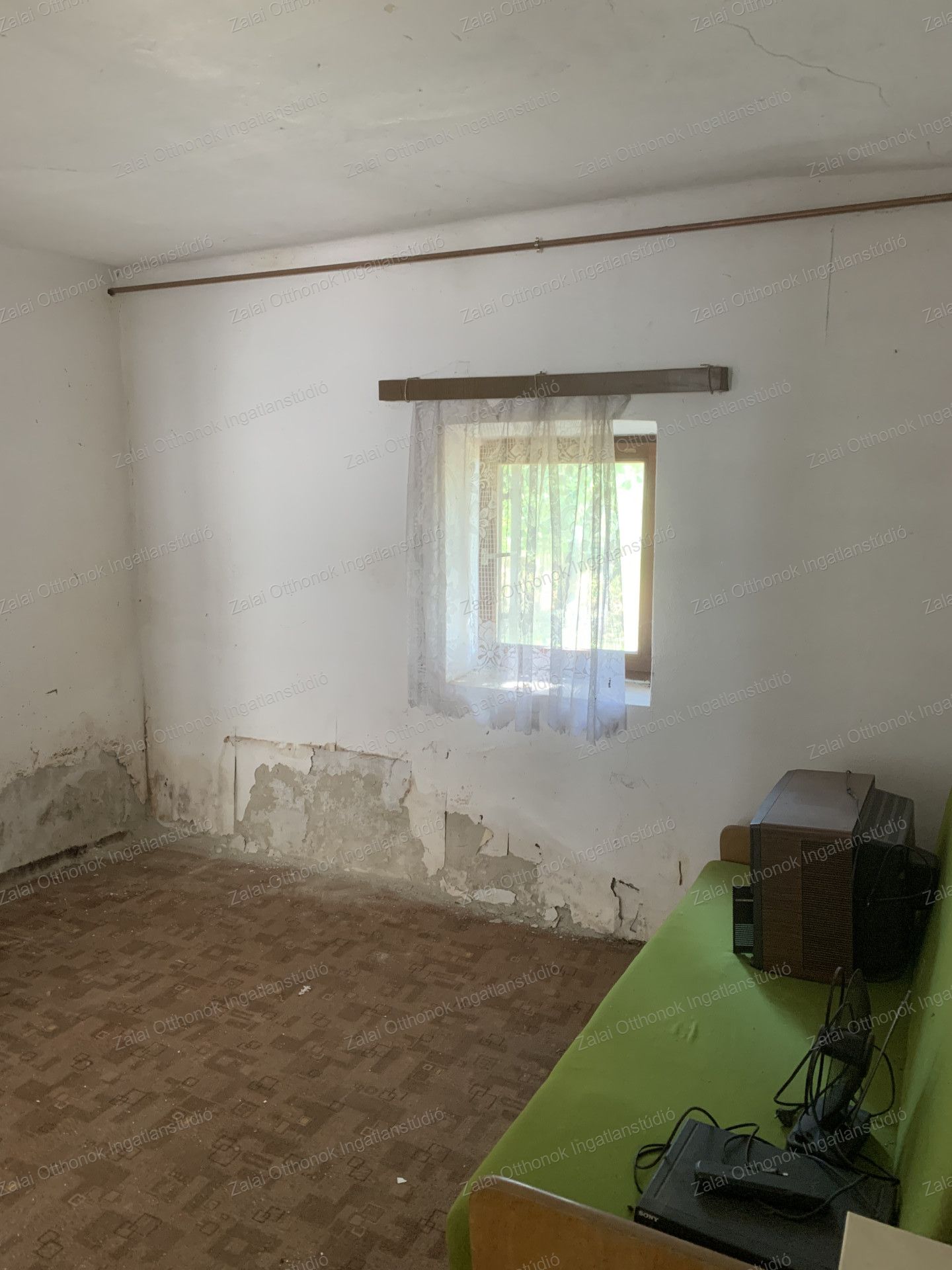 A fájl már létezik a célhelyen: import/kepek/vizjeles_5767435.jpg
For sale house Zalakomár  76 m<sup>2</sup> 8.9 millió Ft