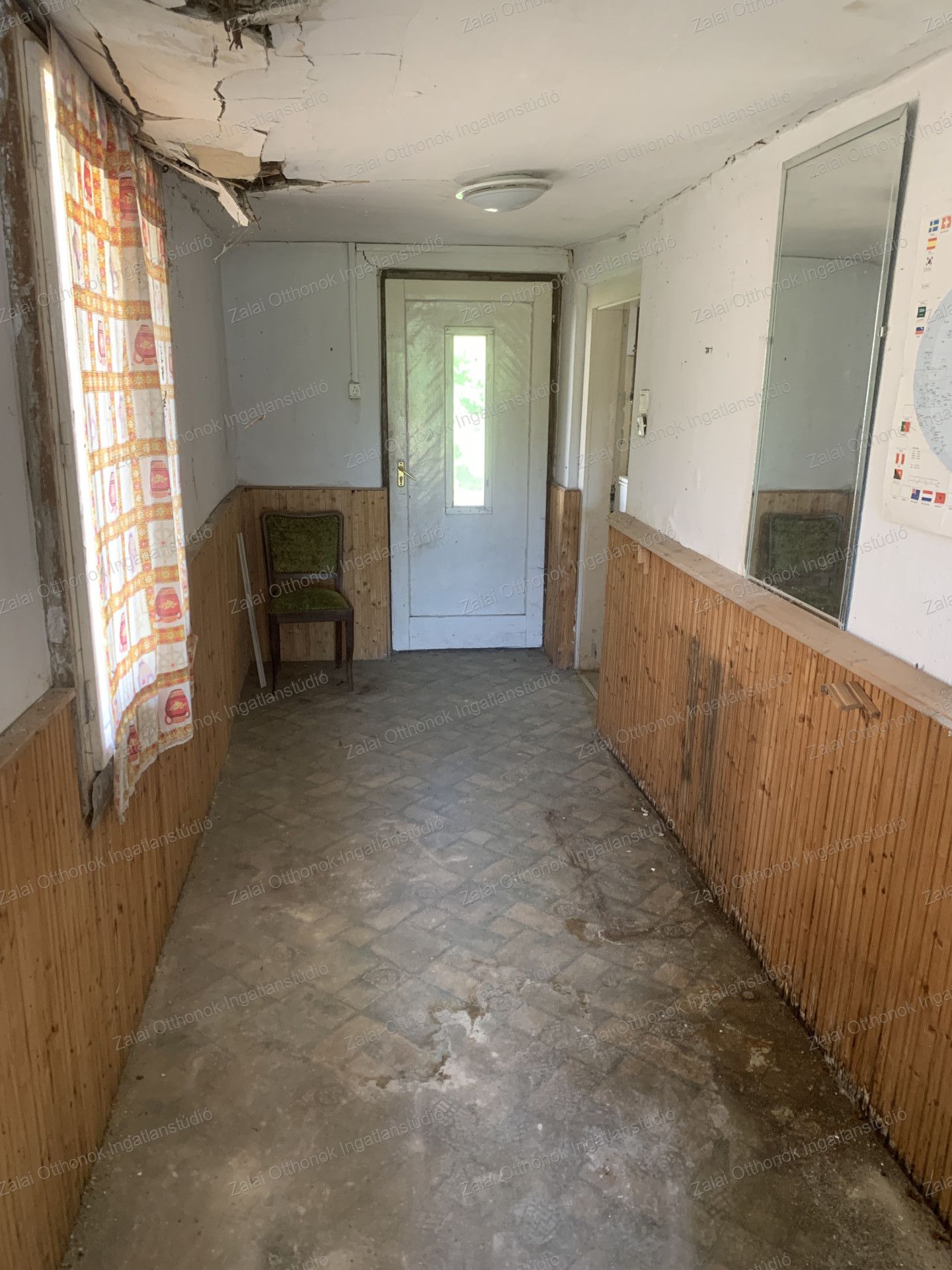 A fájl már létezik a célhelyen: import/kepek/vizjeles_5767502.jpg
For sale house Zalakomár  112 m<sup>2</sup> 14.9 millió Ft