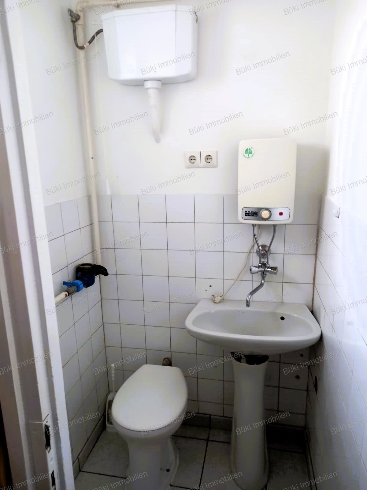 A fájl már létezik a célhelyen: import/kepek/vizjeles_5770141.jpg
For sale retail space Békéscsaba  21 m<sup>2</sup> 13.5 millió Ft
