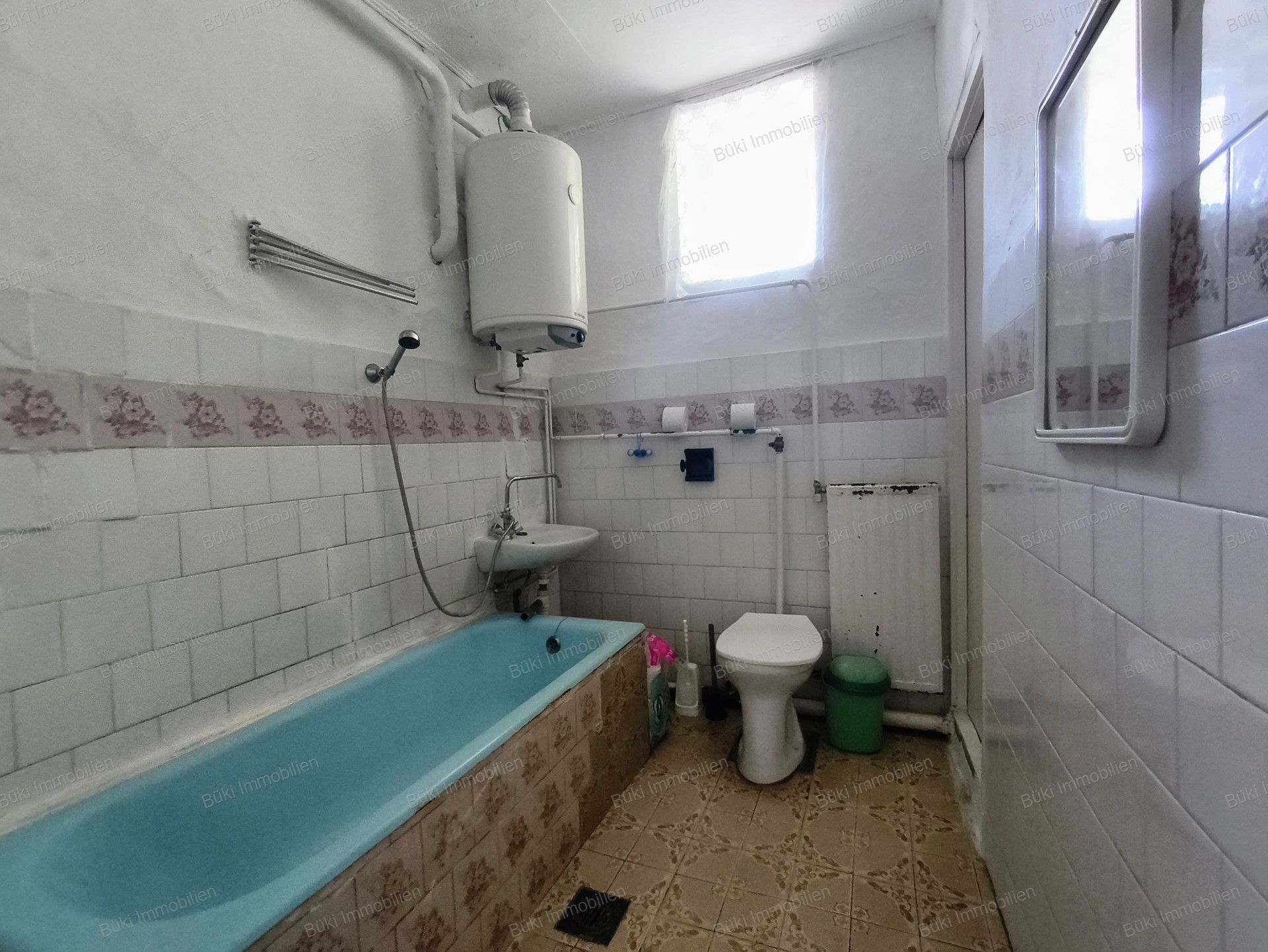A fájl már létezik a célhelyen: import/kepek/vizjeles_5774750.jpg
For sale house Bélmegyer  100 m<sup>2</sup> 9 millió Ft