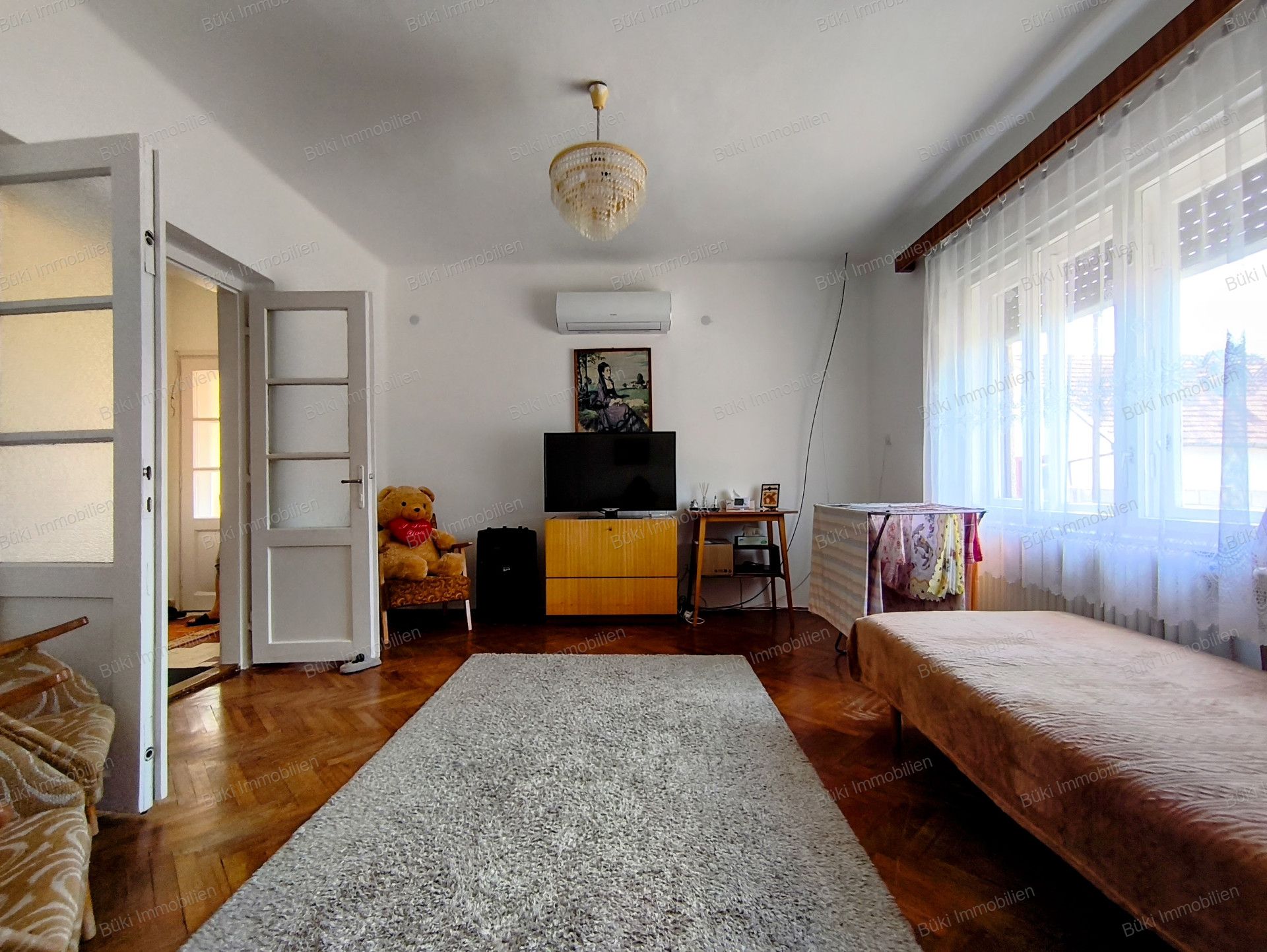 A fájl már létezik a célhelyen: import/kepek/vizjeles_5775545.jpg
For sale house Sarkad  100 m<sup>2</sup> 13.99 millió Ft