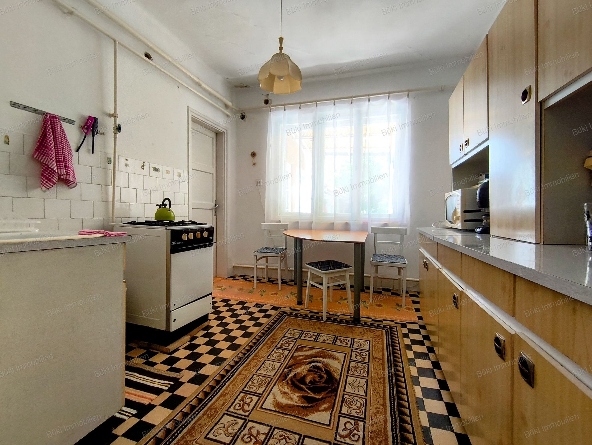 A fájl már létezik a célhelyen: import/kepek/vizjeles_5775547.jpg
For sale house Sarkad  100 m<sup>2</sup> 13.99 millió Ft