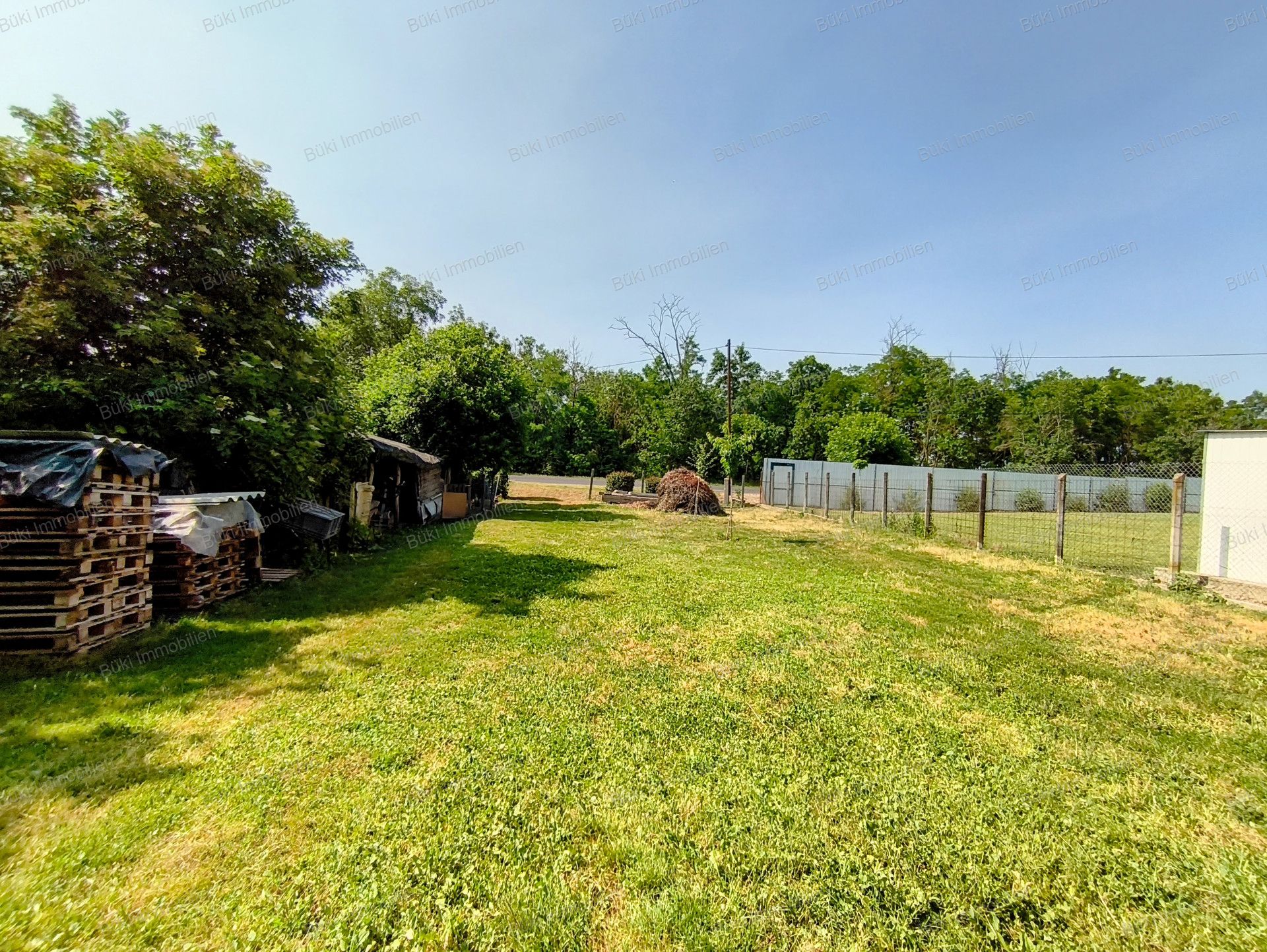 A fájl már létezik a célhelyen: import/kepek/vizjeles_5783396.jpg
For sale house Békéscsaba  130 m<sup>2</sup> 28.6 millió Ft