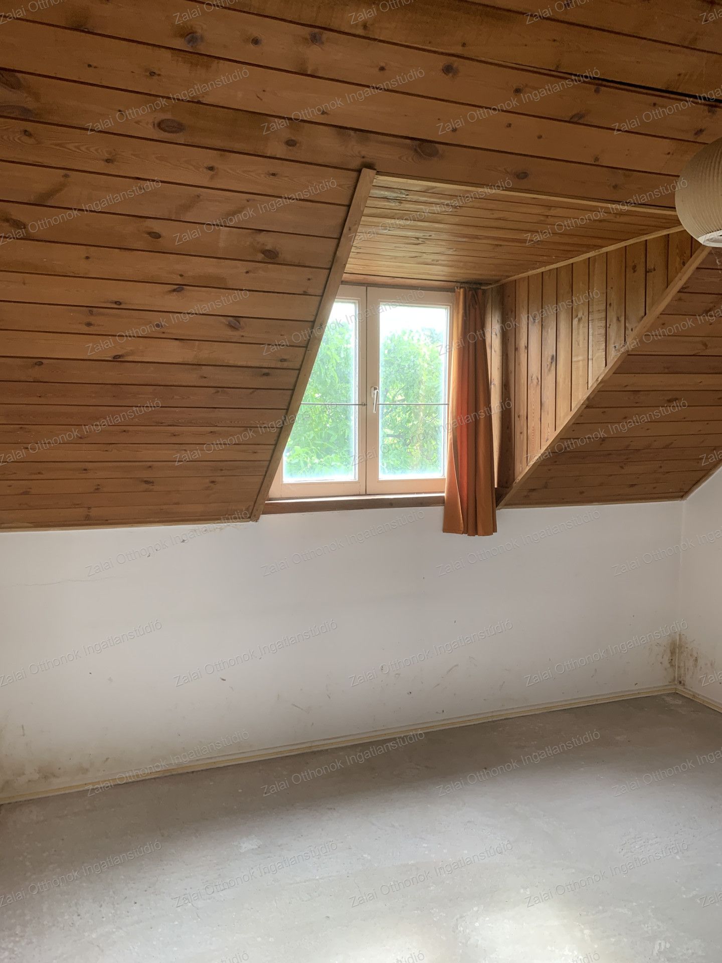 A fájl már létezik a célhelyen: import/kepek/vizjeles_5786052.jpg
For sale house Keszthely  400 m<sup>2</sup> 109 millió Ft