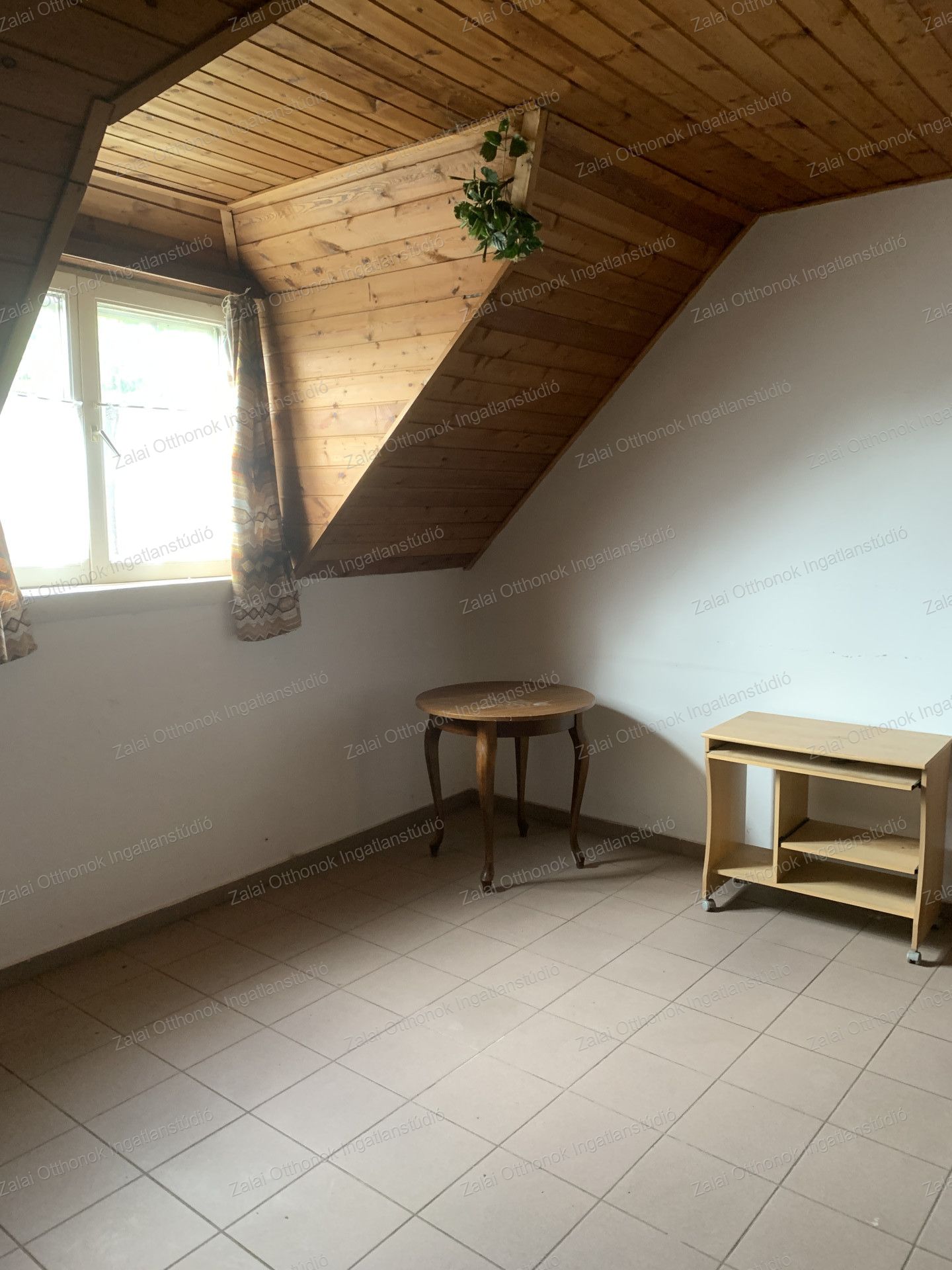 A fájl már létezik a célhelyen: import/kepek/vizjeles_5786056.jpg
For sale house Keszthely  400 m<sup>2</sup> 109 millió Ft