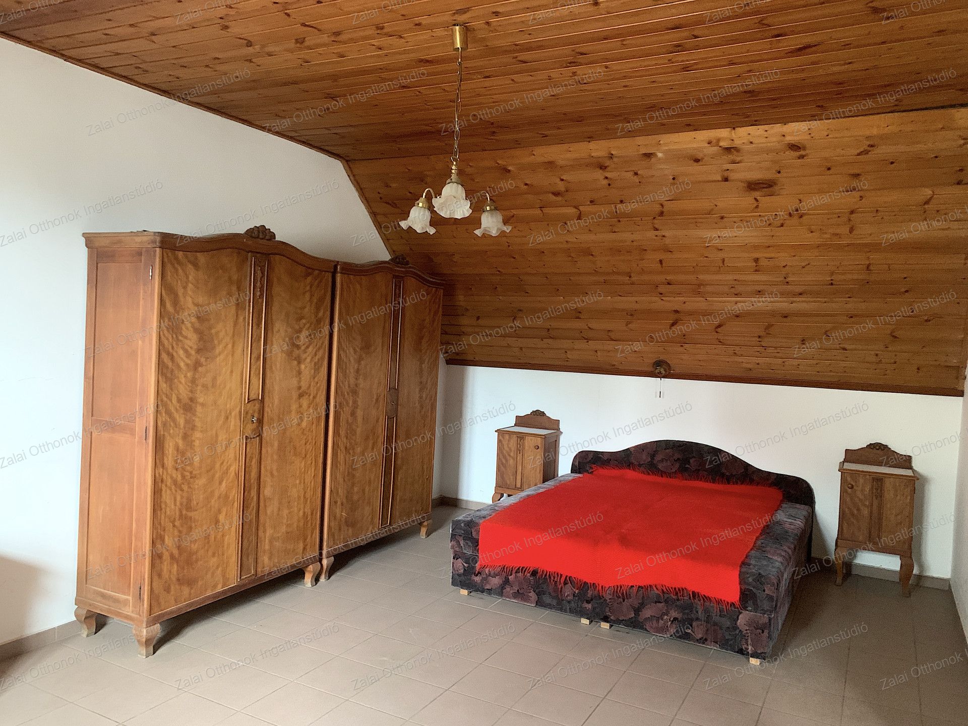 A fájl már létezik a célhelyen: import/kepek/vizjeles_5786057.jpg
For sale house Keszthely  400 m<sup>2</sup> 109 millió Ft