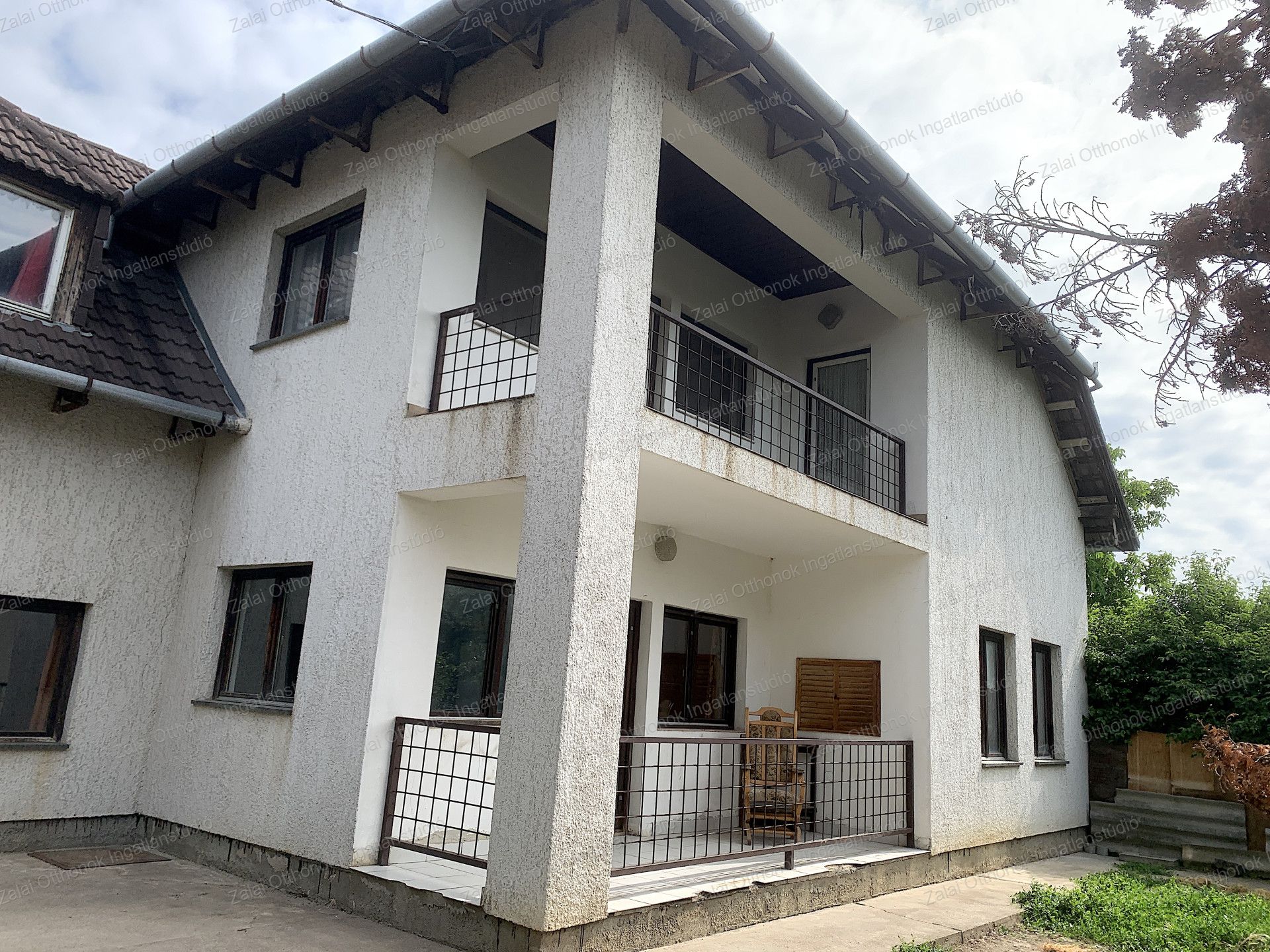 A fájl már létezik a célhelyen: import/kepek/vizjeles_5786065.jpg
For sale house Keszthely  400 m<sup>2</sup> 109 millió Ft