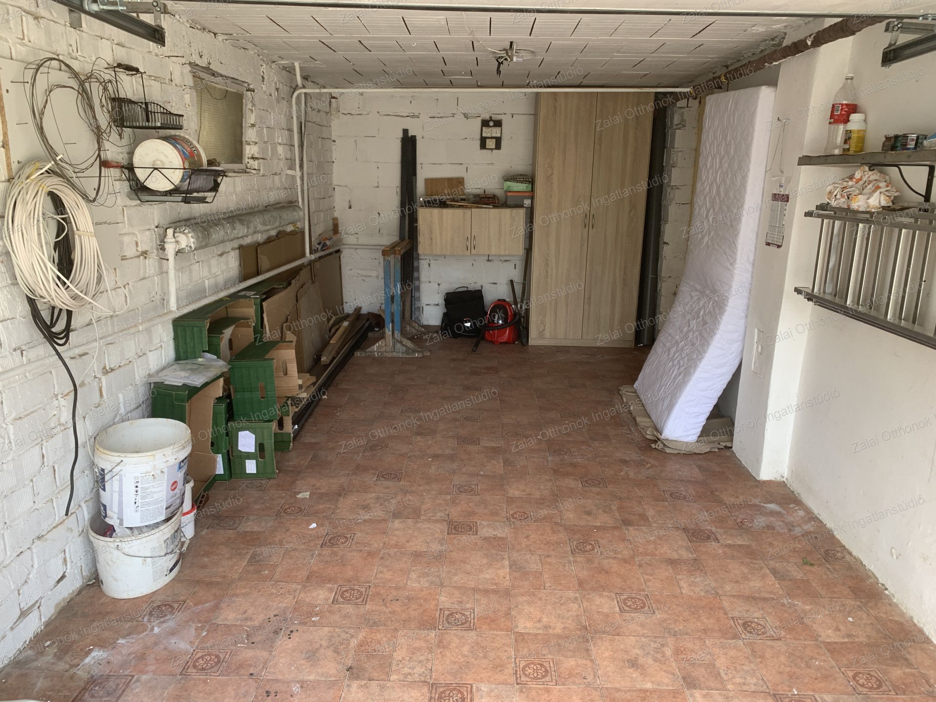 A fájl már létezik a célhelyen: import/kepek/vizjeles_5786397.jpg
For sale house Szőlősgyörök  115 m<sup>2</sup> 72.35 millió Ft