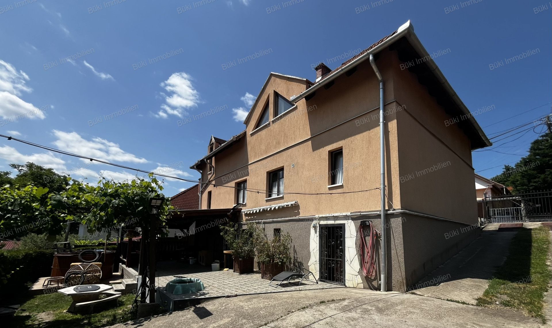 A fájl már létezik a célhelyen: import/kepek/vizjeles_5787121.jpg
For sale house Miskolc  167 m<sup>2</sup> 109 millió Ft
