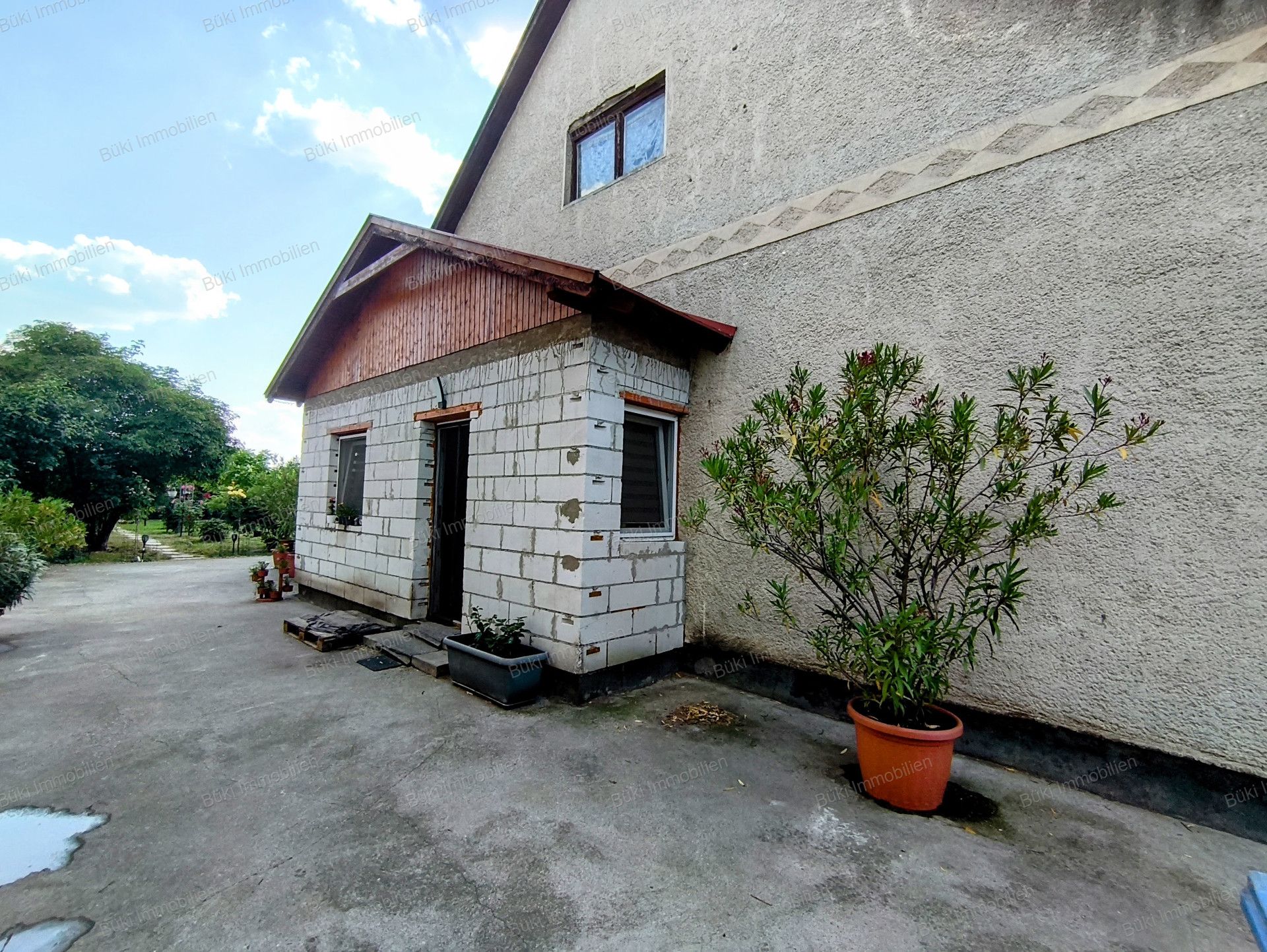 A fájl már létezik a célhelyen: import/kepek/vizjeles_5790111.jpg
For sale house Szeghalom  95 m<sup>2</sup> 49.9 millió Ft