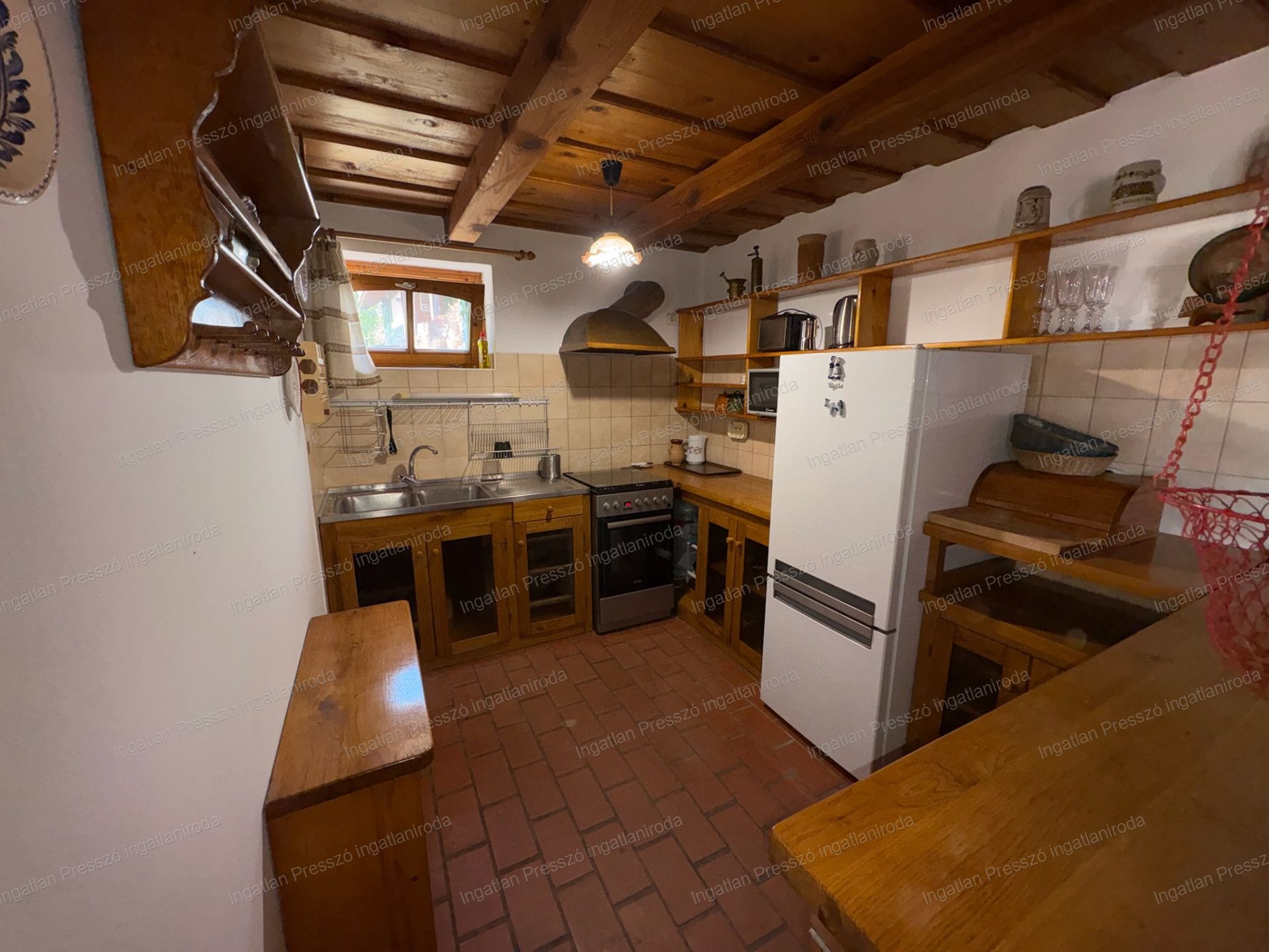 A fájl már létezik a célhelyen: import/kepek/vizjeles_5795058.jpg
Eladó Családi ház Ábrahámhegy  85 m<sup>2</sup> 220 millió Ft