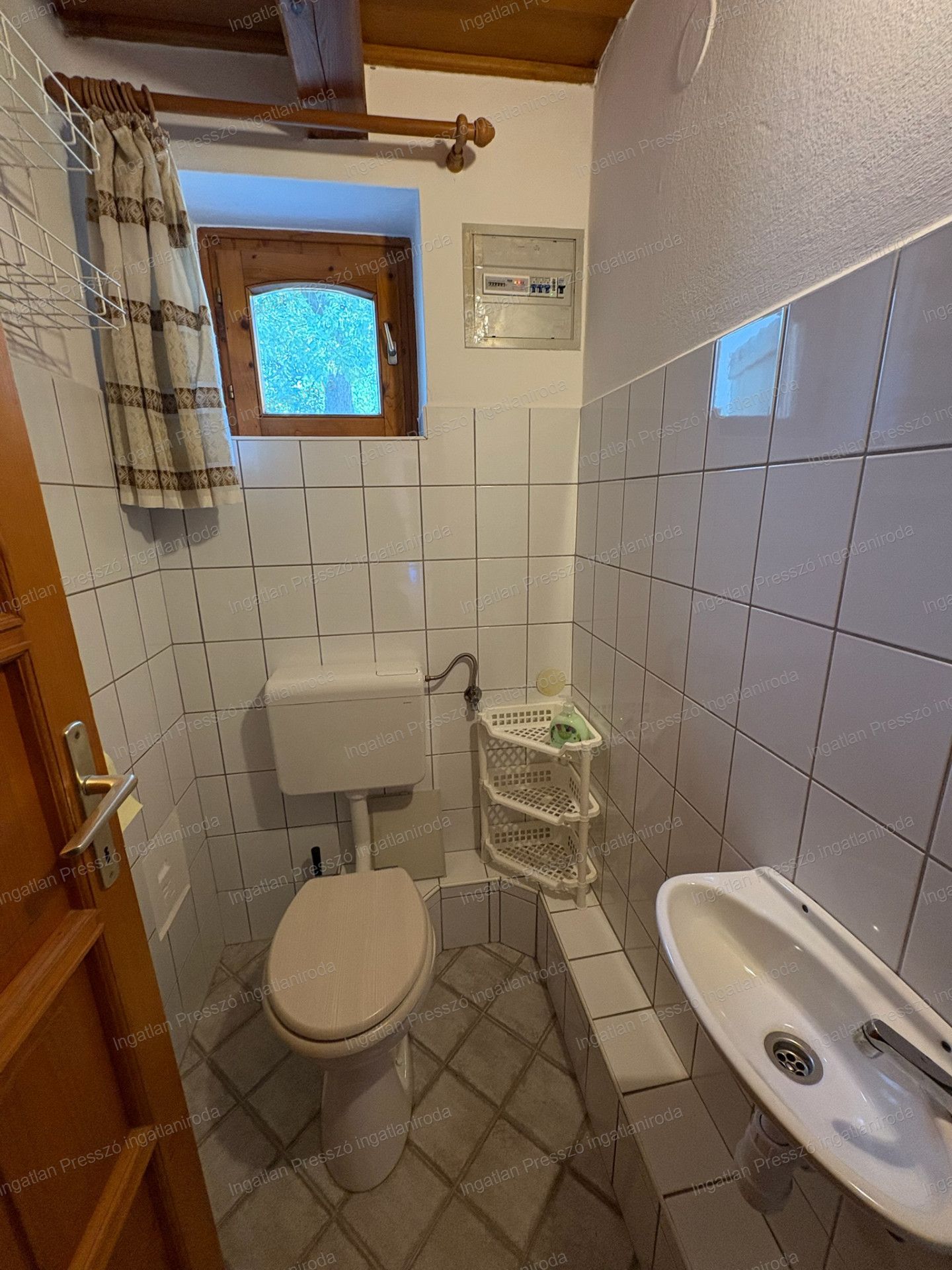 A fájl már létezik a célhelyen: import/kepek/vizjeles_5795062.jpg
Eladó Családi ház Ábrahámhegy  85 m<sup>2</sup> 220 millió Ft