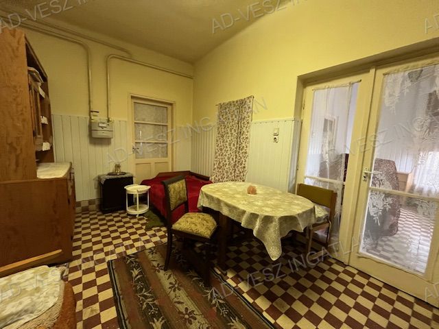 A fájl már létezik a célhelyen: import/kepek/vizjeles_5800503.jpg
Eladó Családi ház Újhartyán  107 m<sup>2</sup> 45.9 millió Ft