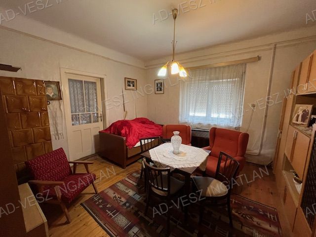 A fájl már létezik a célhelyen: import/kepek/vizjeles_5800508.jpg
Eladó Családi ház Újhartyán  107 m<sup>2</sup> 45.9 millió Ft