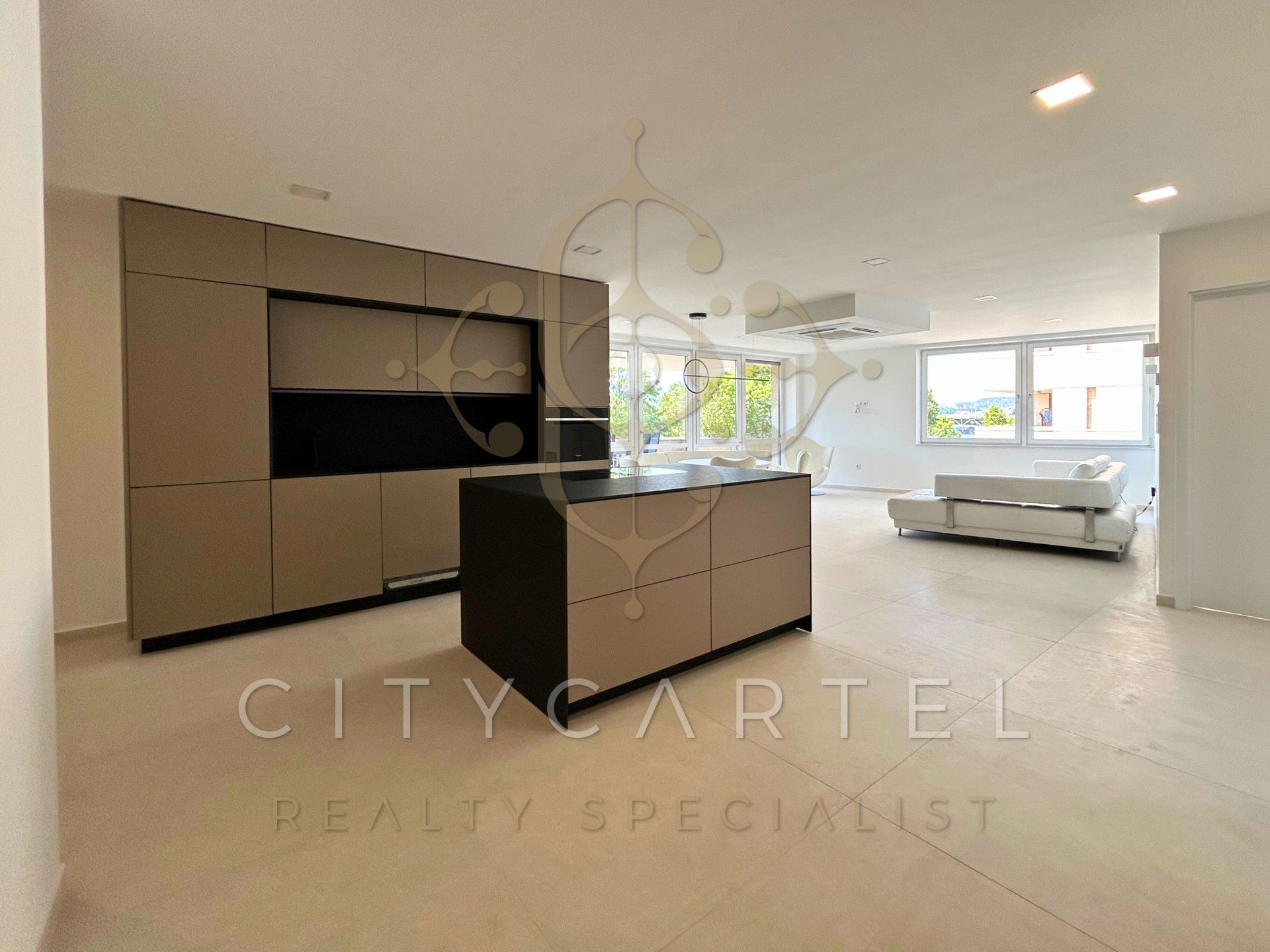 A fájl már létezik a célhelyen: import/kepek/vizjeles_5800703.jpg
Eladó Téglalakás Budapest, IX. kerület  146 m<sup>2</sup> 2600 EUR